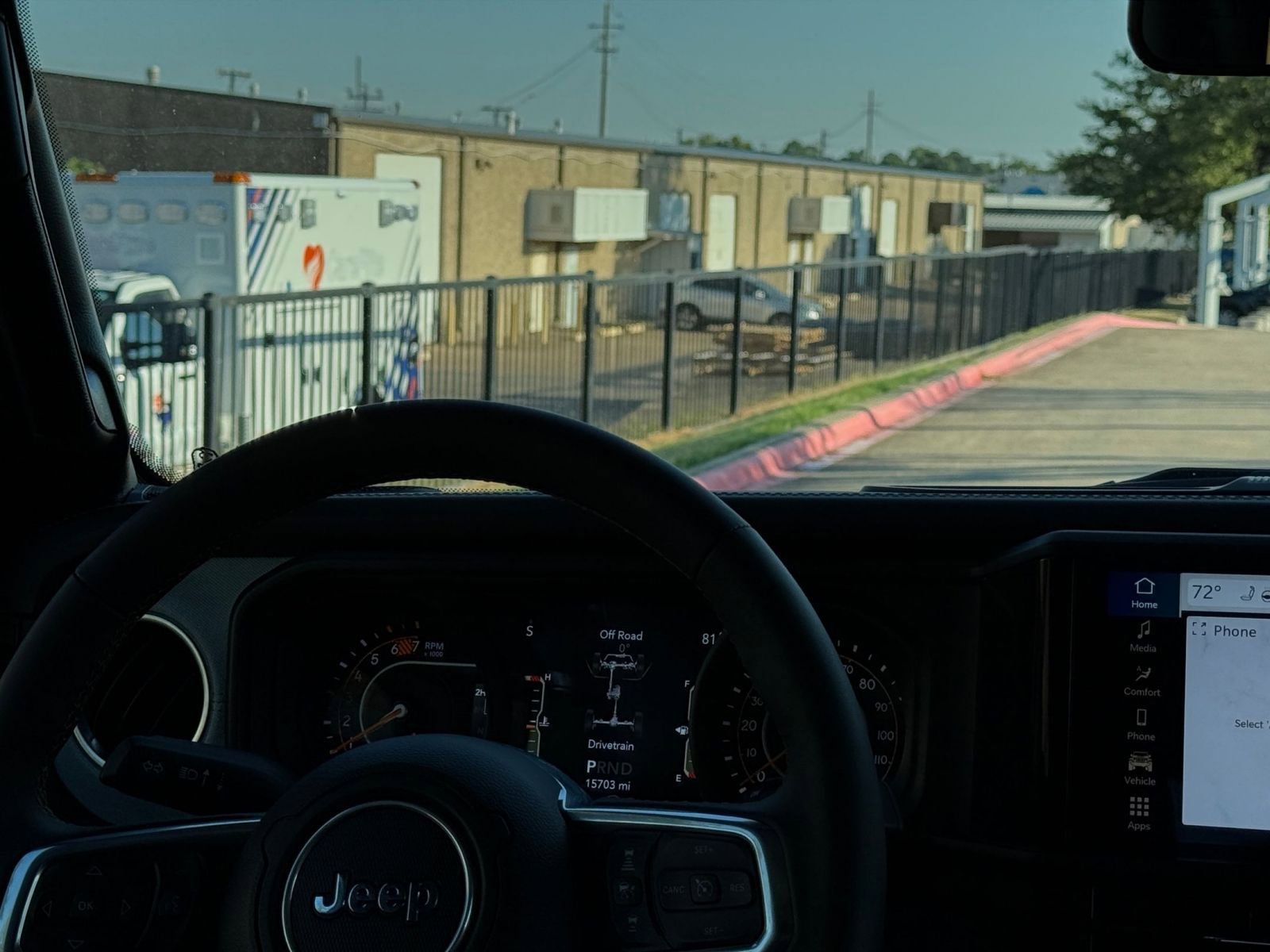 Thumbnail: 2025 Jeep Wrangler - 34