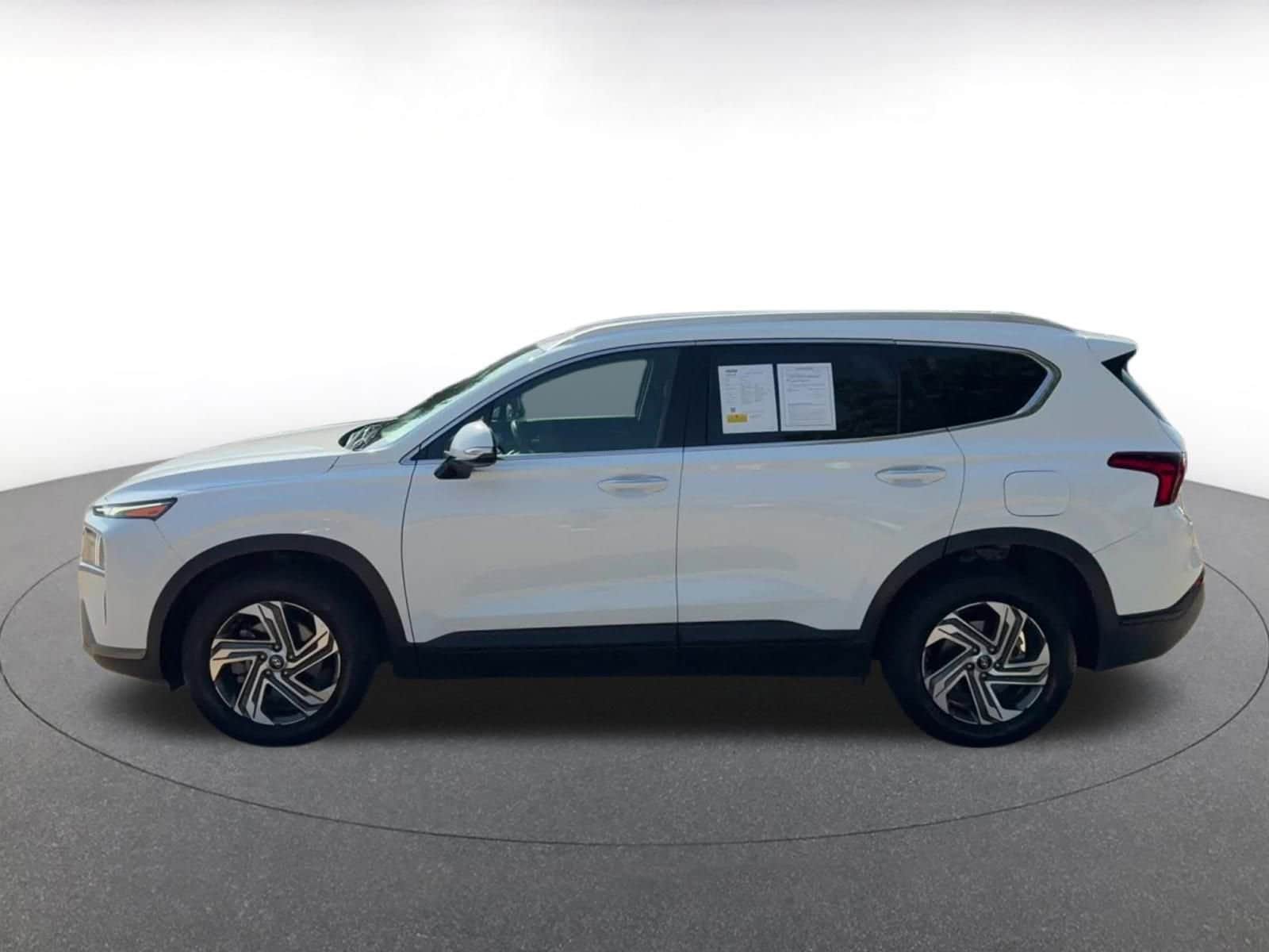 Thumbnail: 2023 Hyundai Santa Fe - 9