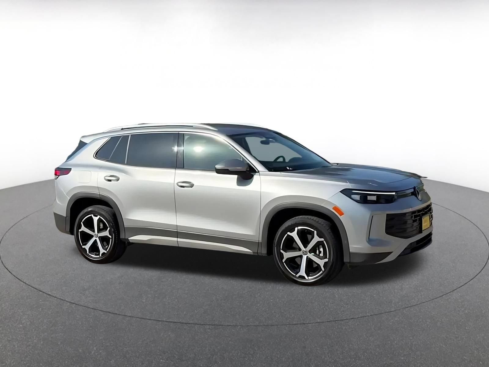 Thumbnail: 2026 Volkswagen Tiguan - 2