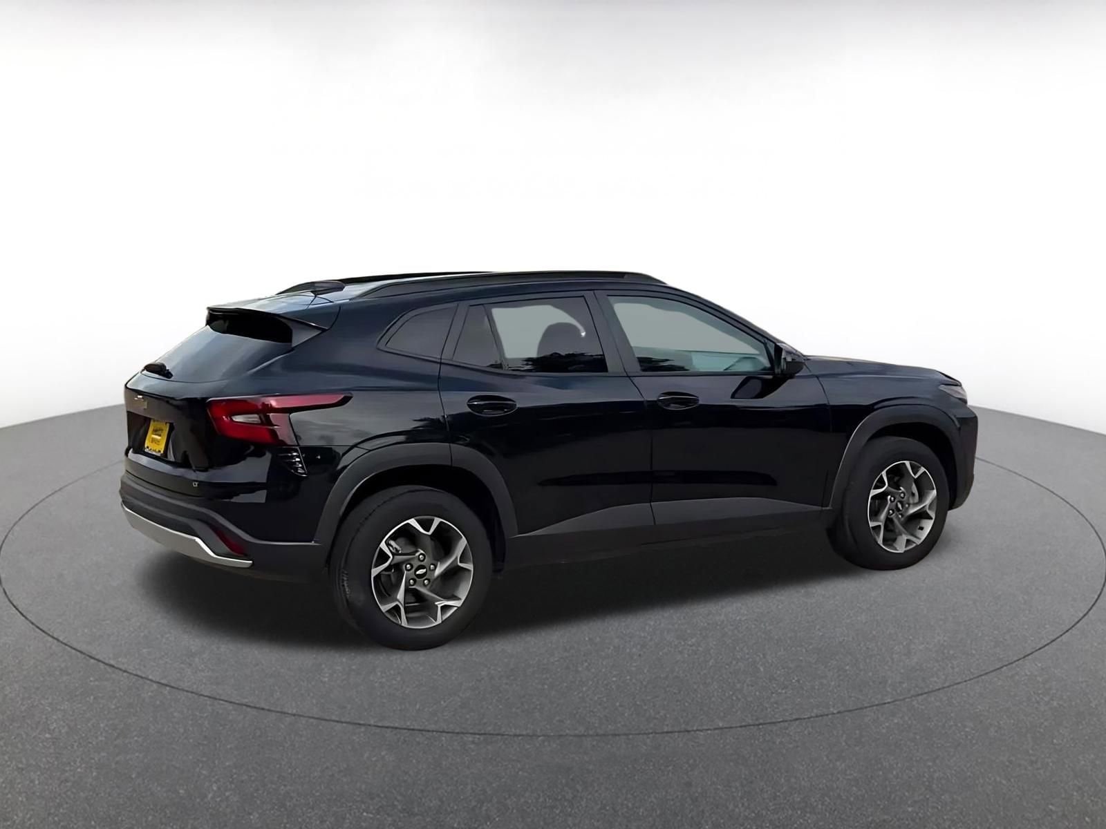 Thumbnail: 2025 Chevrolet Trax - 14