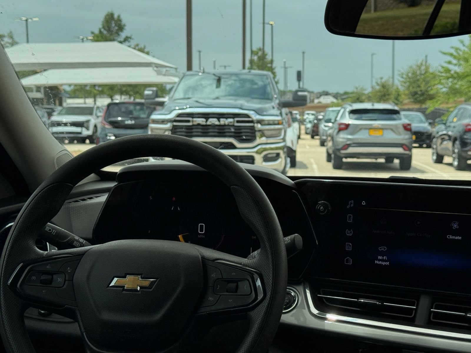 Thumbnail: 2025 Chevrolet Trax - 34