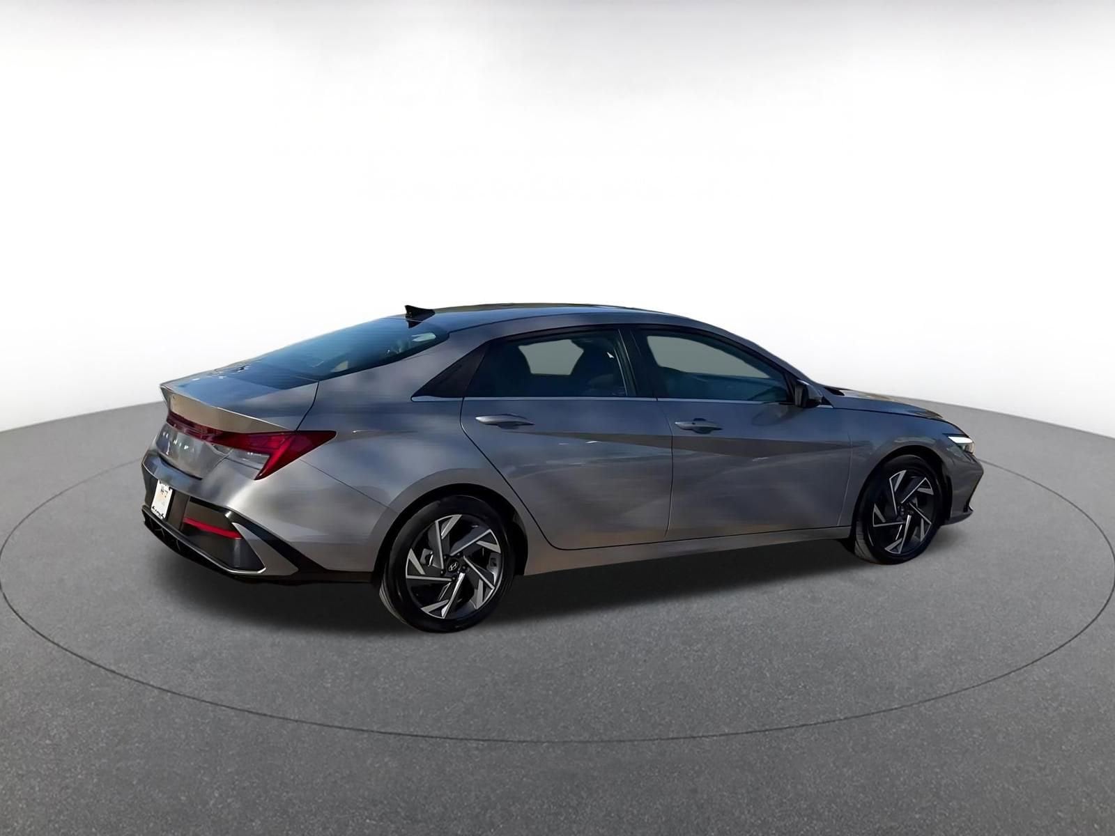 Thumbnail: 2025 Hyundai Elantra - 15