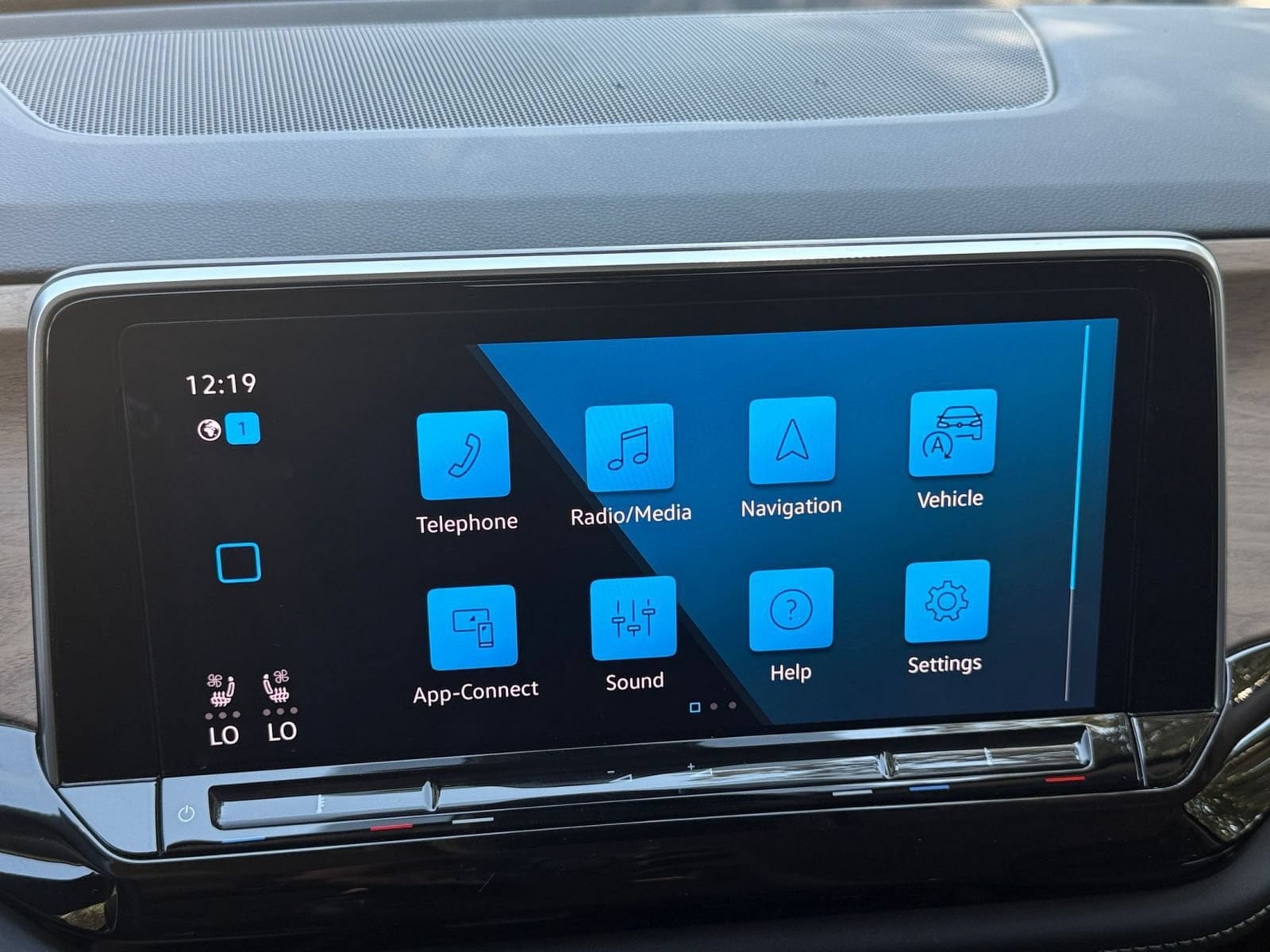 Thumbnail: 2026 Volkswagen Atlas - 20