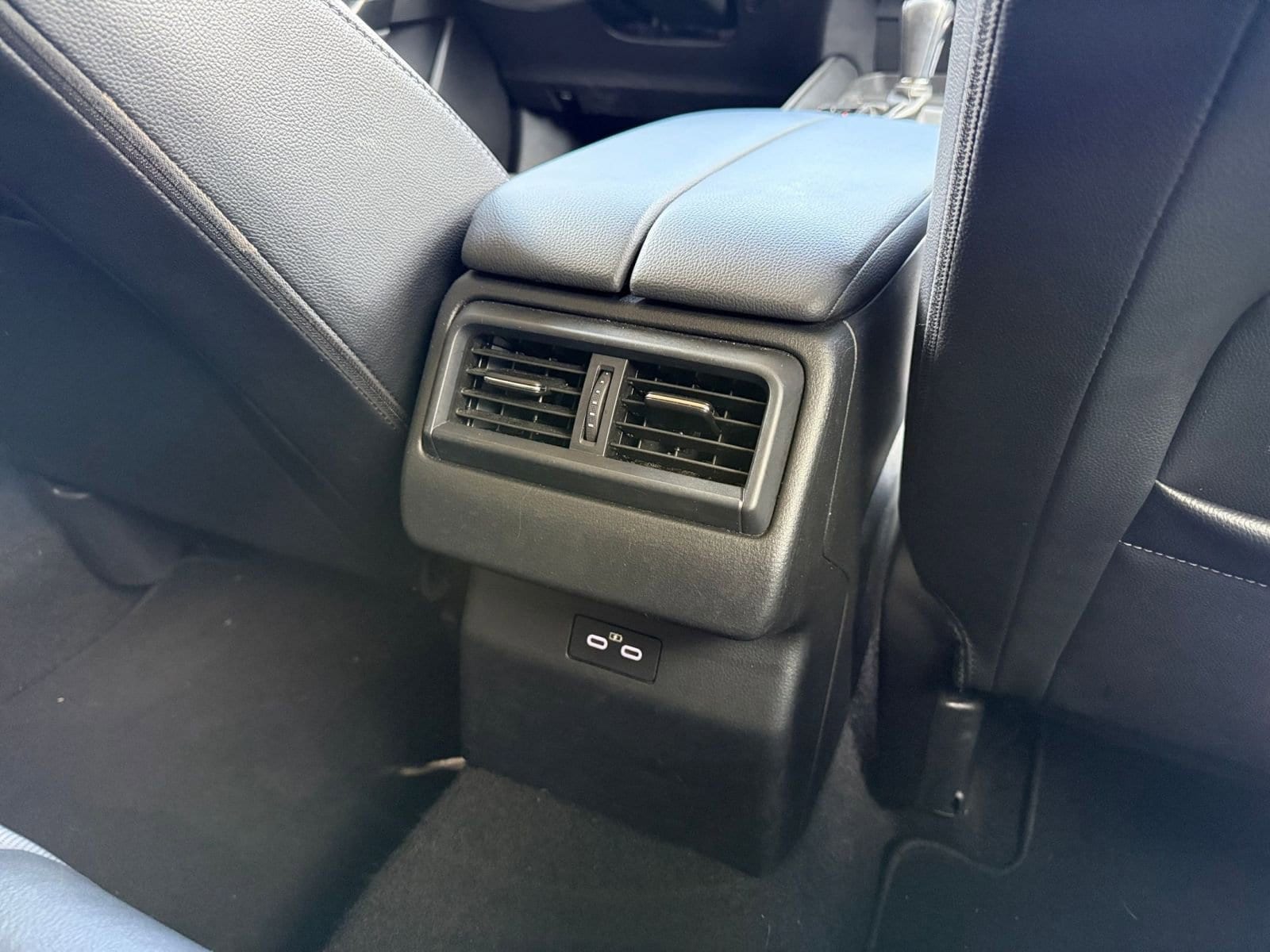 Thumbnail: 2025 Mazda CX-50 - 24