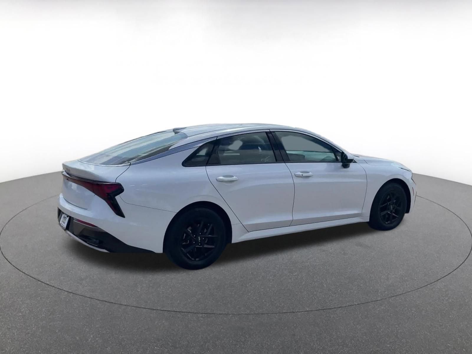 Thumbnail: 2025 Kia K5 - 15