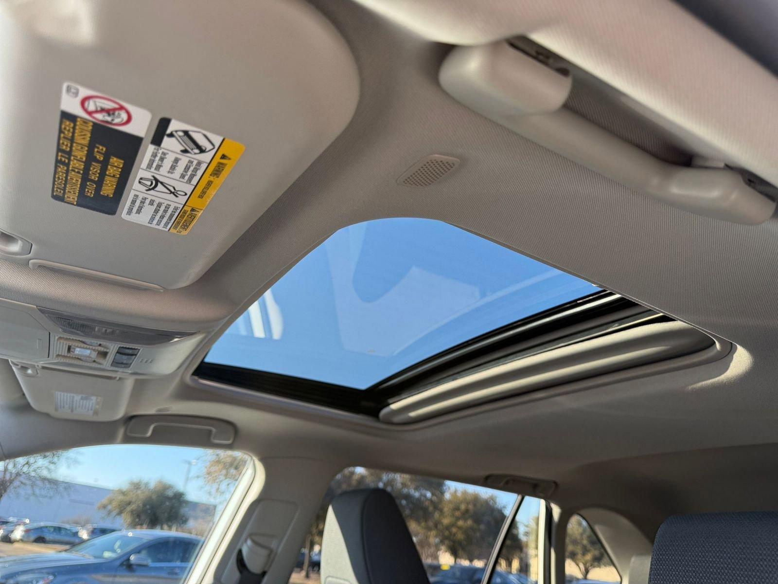 Thumbnail: 2025 Toyota RAV4 - 30