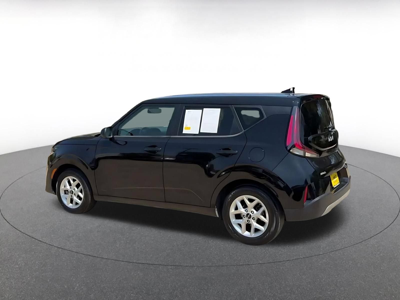 Thumbnail: 2025 Kia Soul - 9