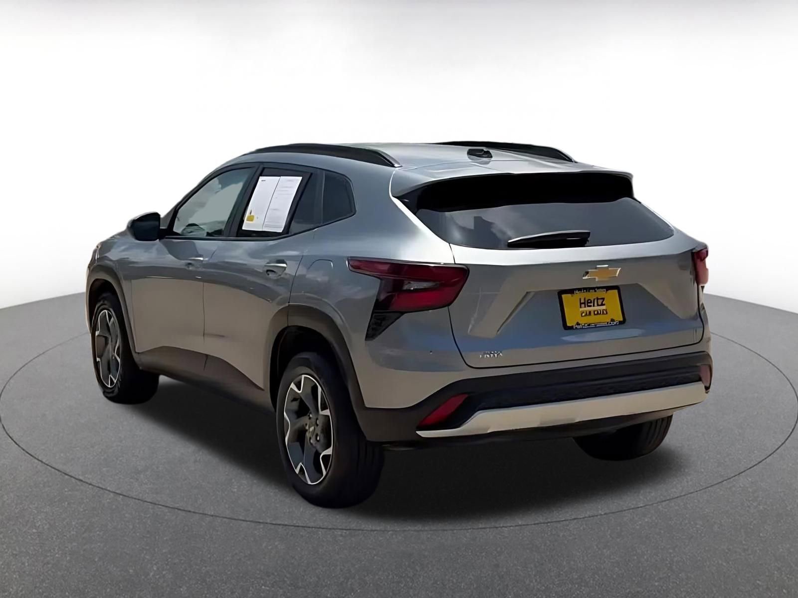 Thumbnail: 2025 Chevrolet Trax - 11