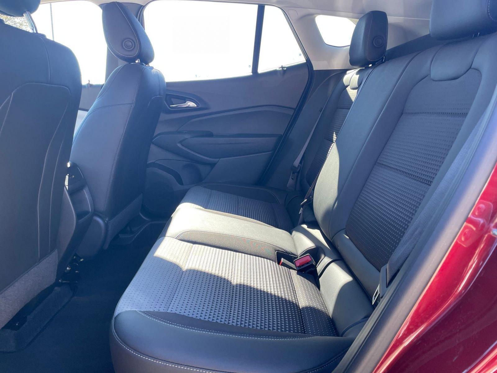 Thumbnail: 2025 Chevrolet Trax - 27