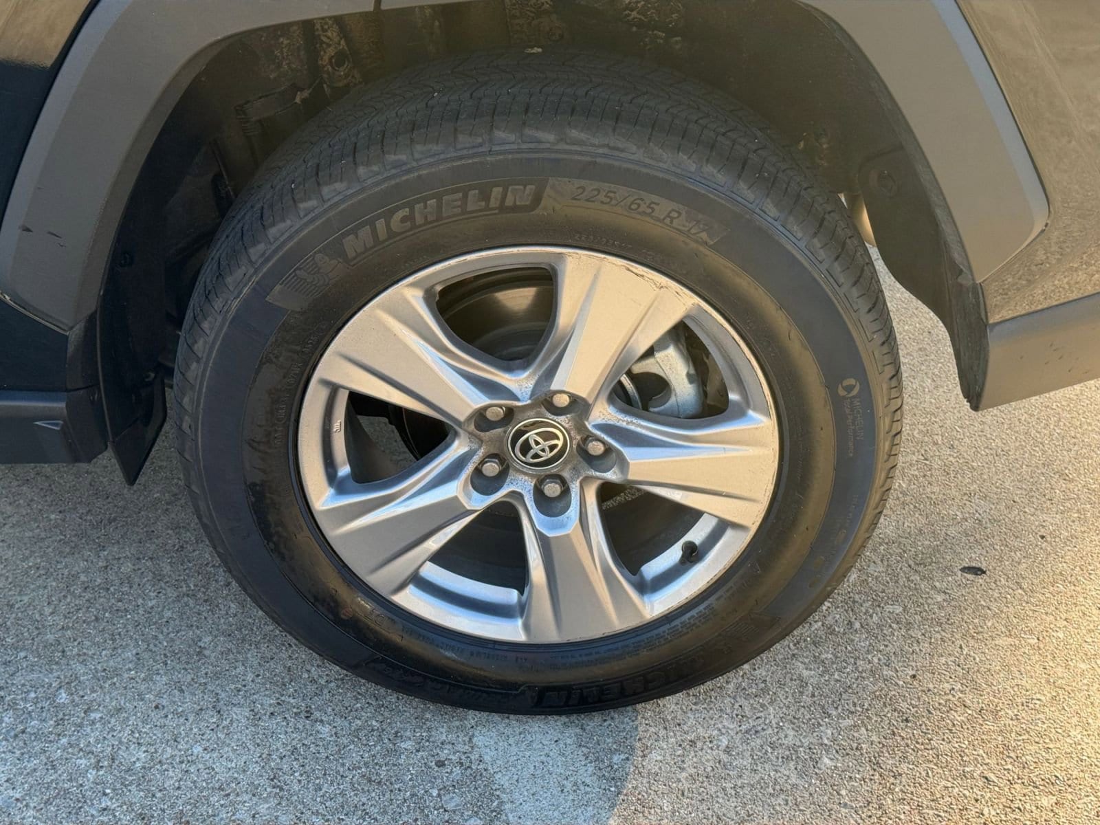 Thumbnail: 2025 Toyota RAV4 - 30