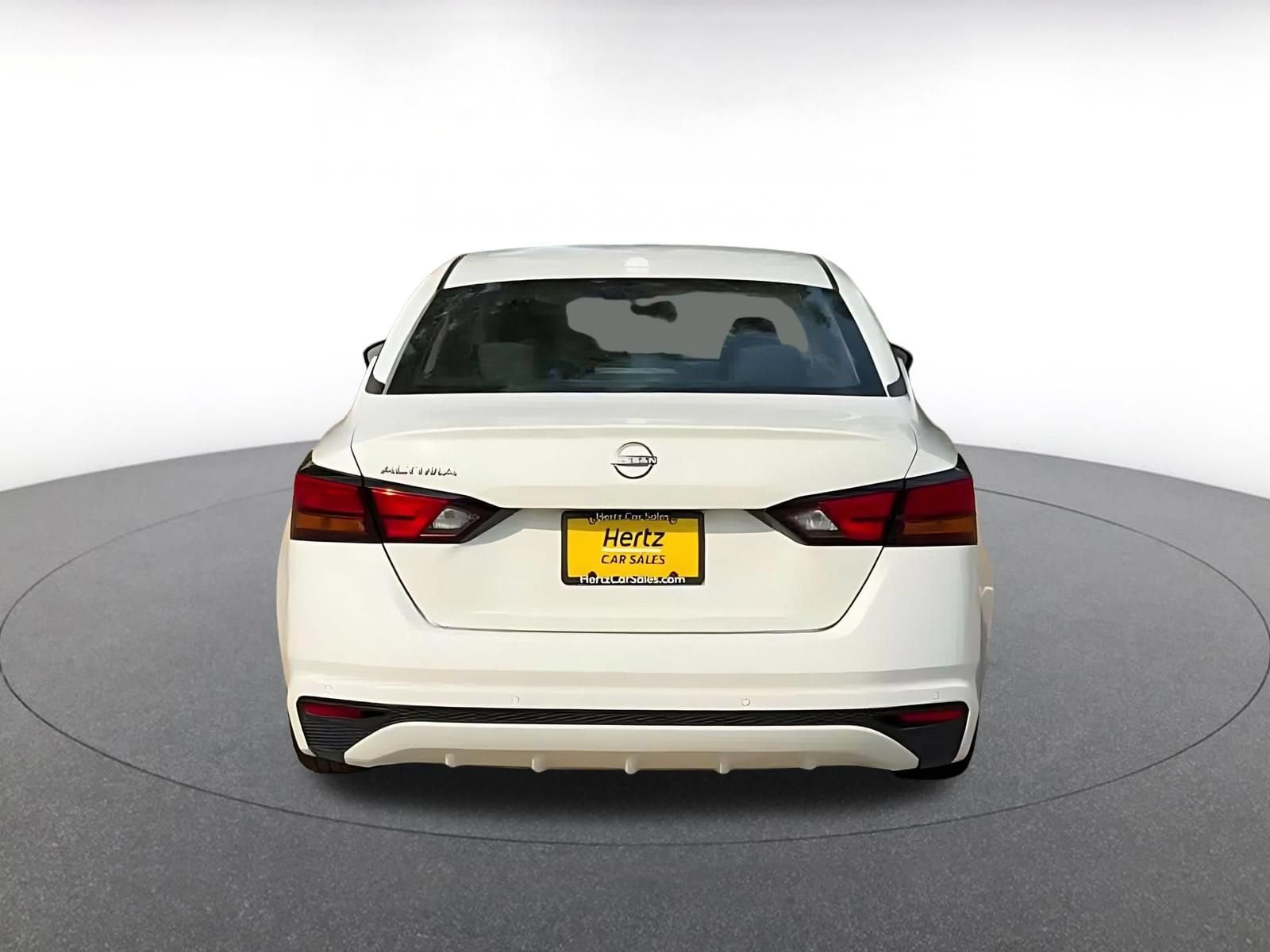 Thumbnail: 2025 Nissan Altima - 12
