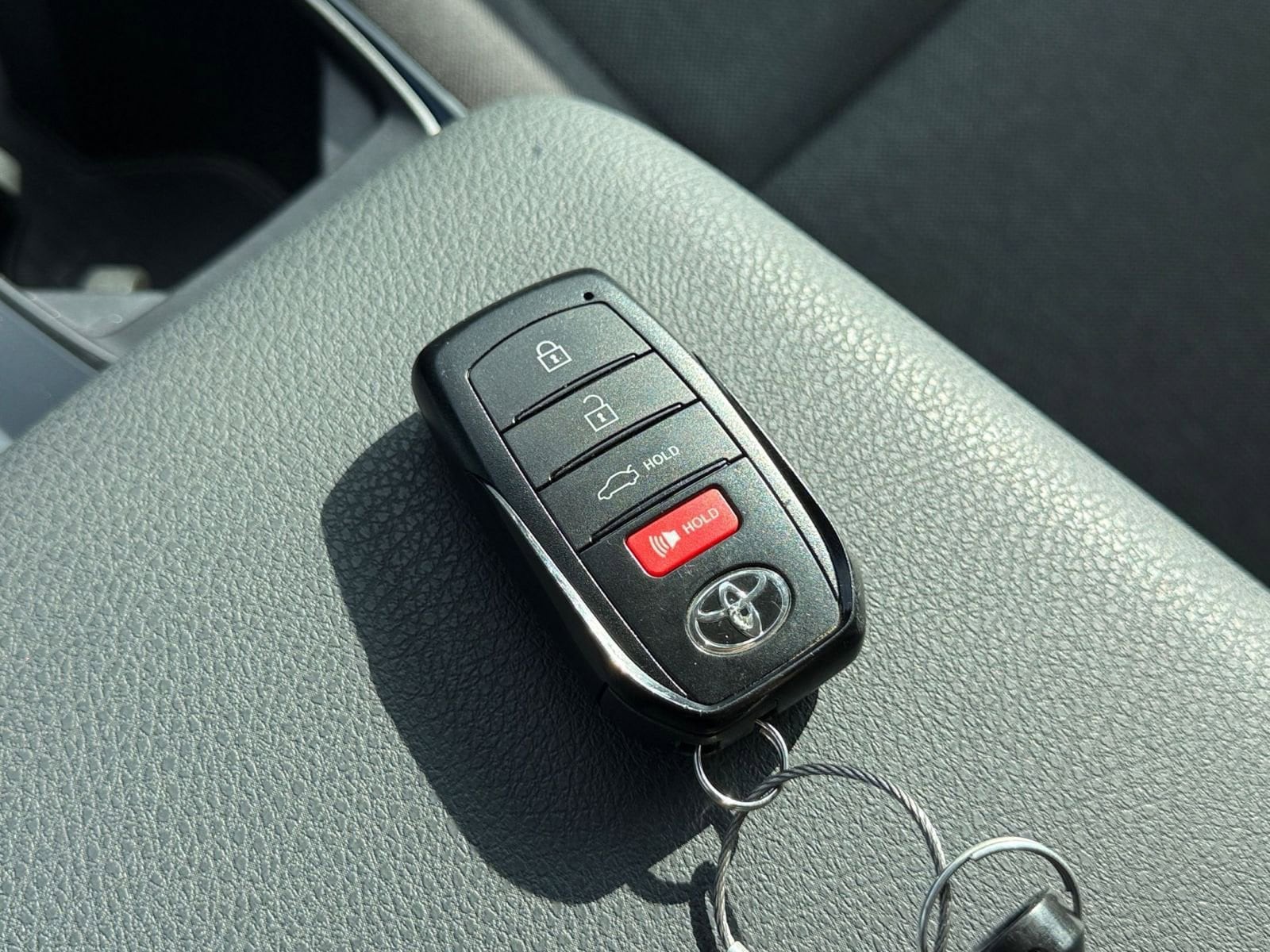 Thumbnail: 2025 Toyota Camry - 23