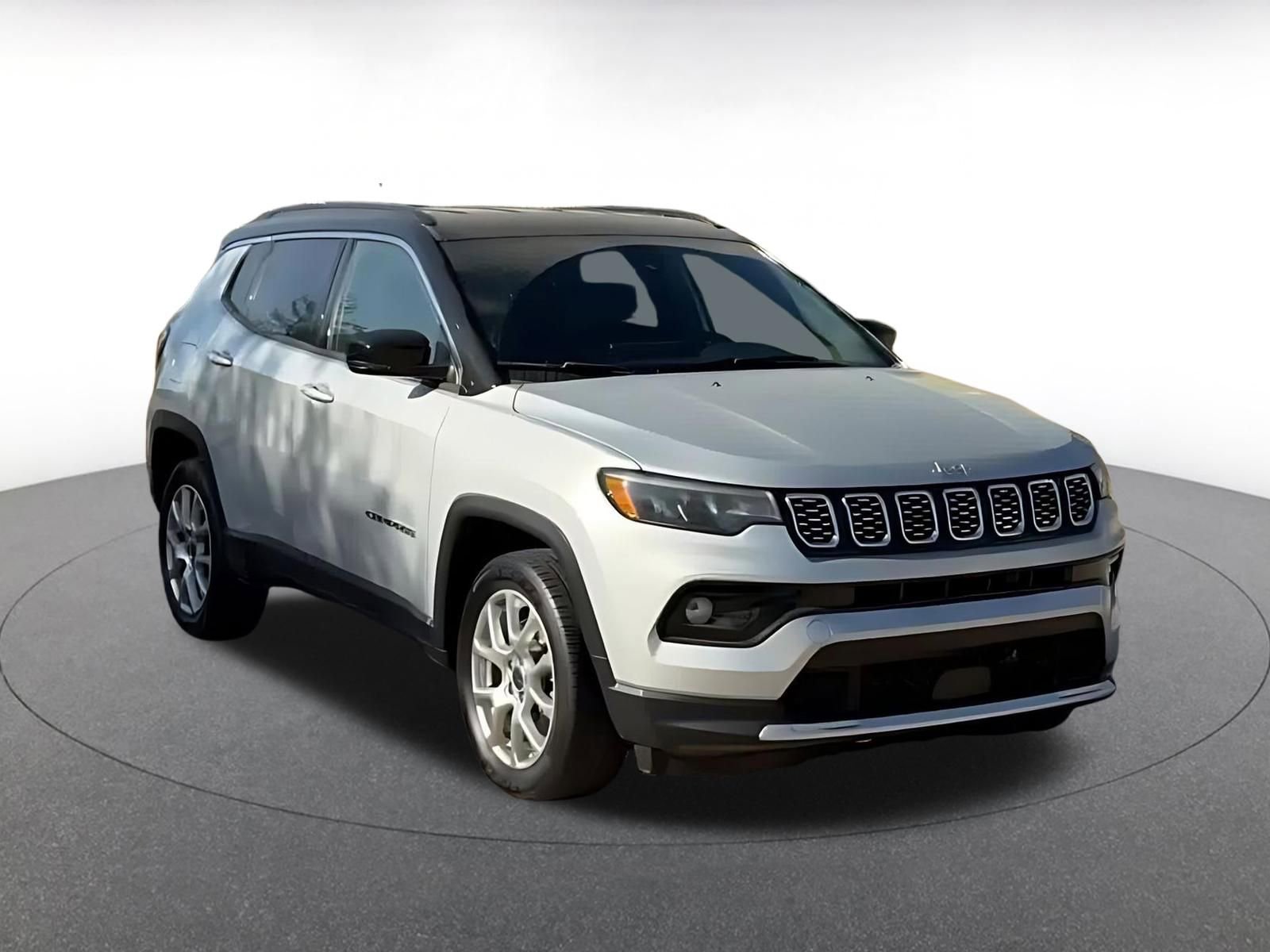 Thumbnail: 2025 Jeep Compass - 3