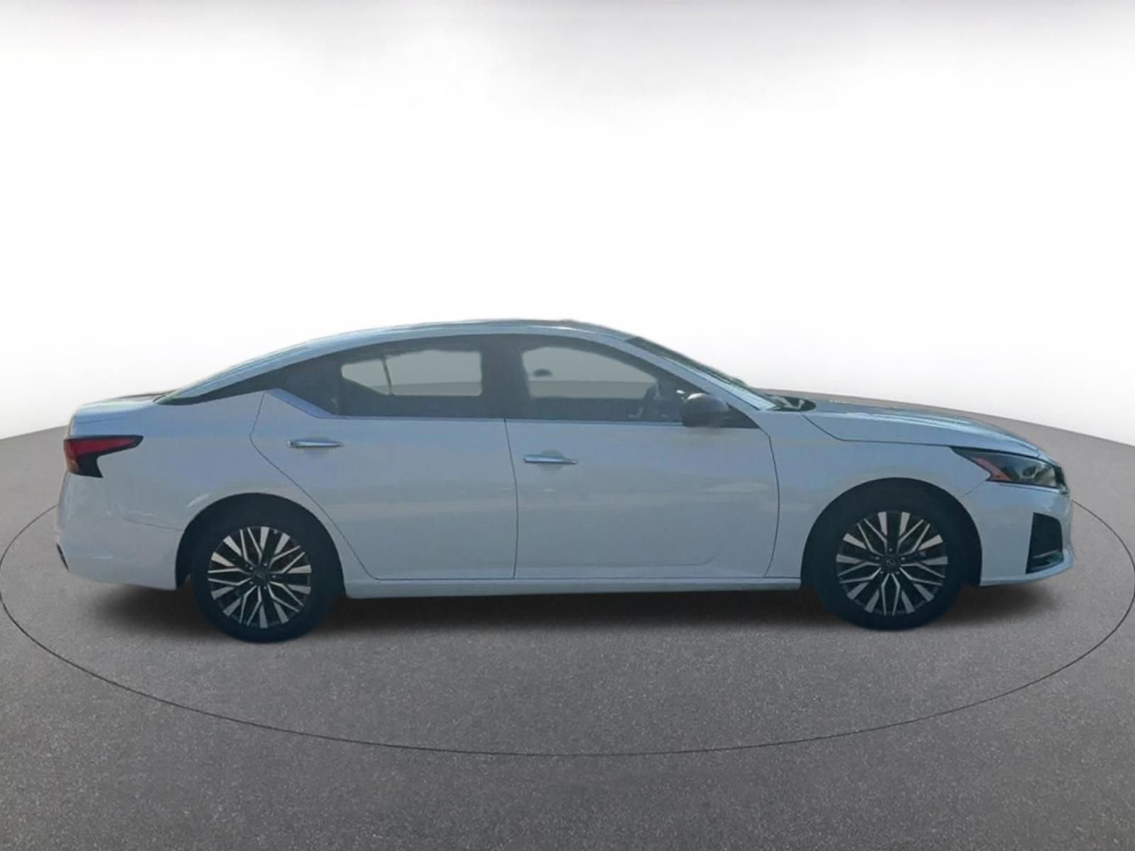 Thumbnail: 2025 Nissan Altima - 16