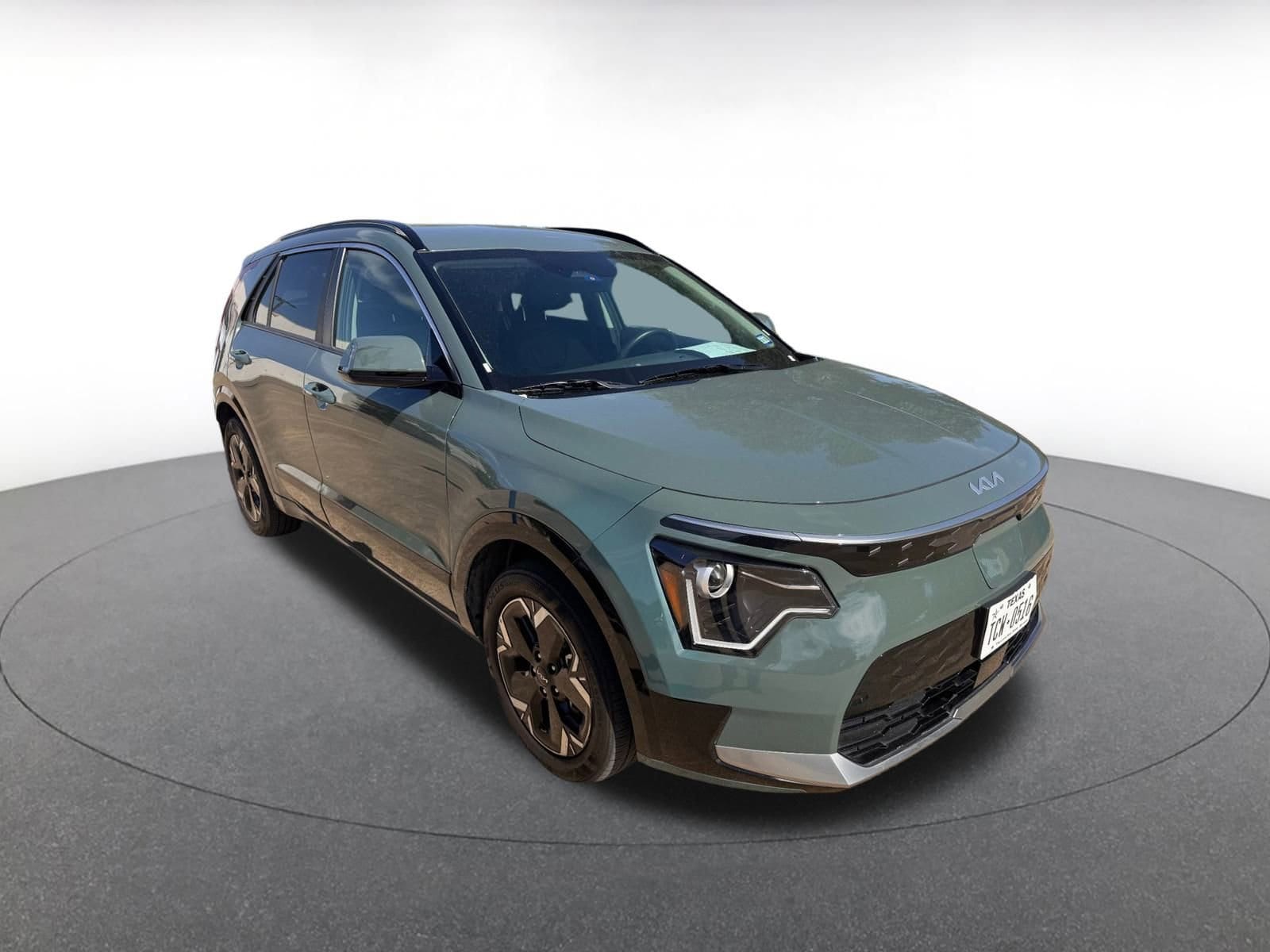 Thumbnail: 2023 Kia Niro - 1