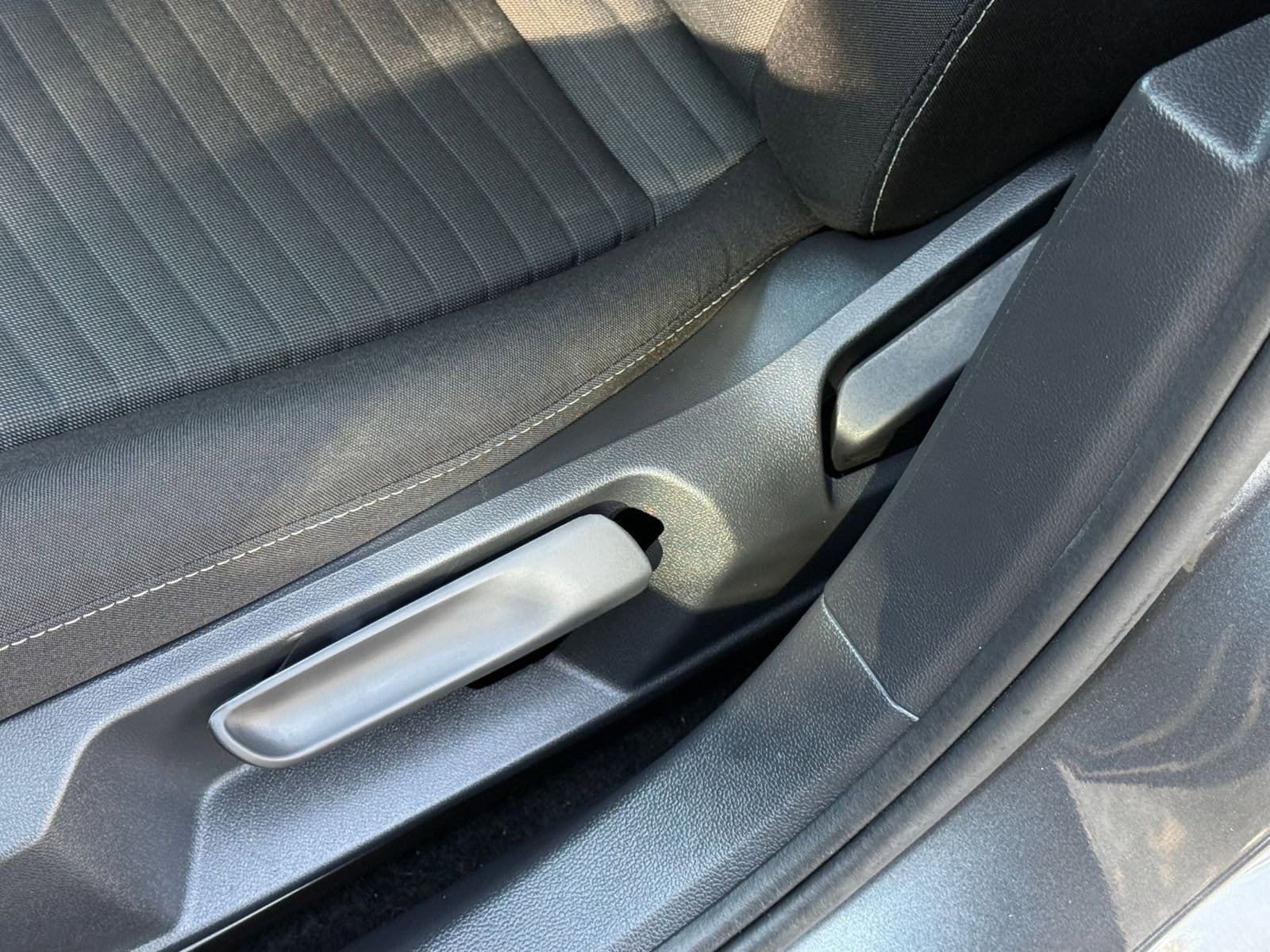 Thumbnail: 2025 Volkswagen Jetta - 23