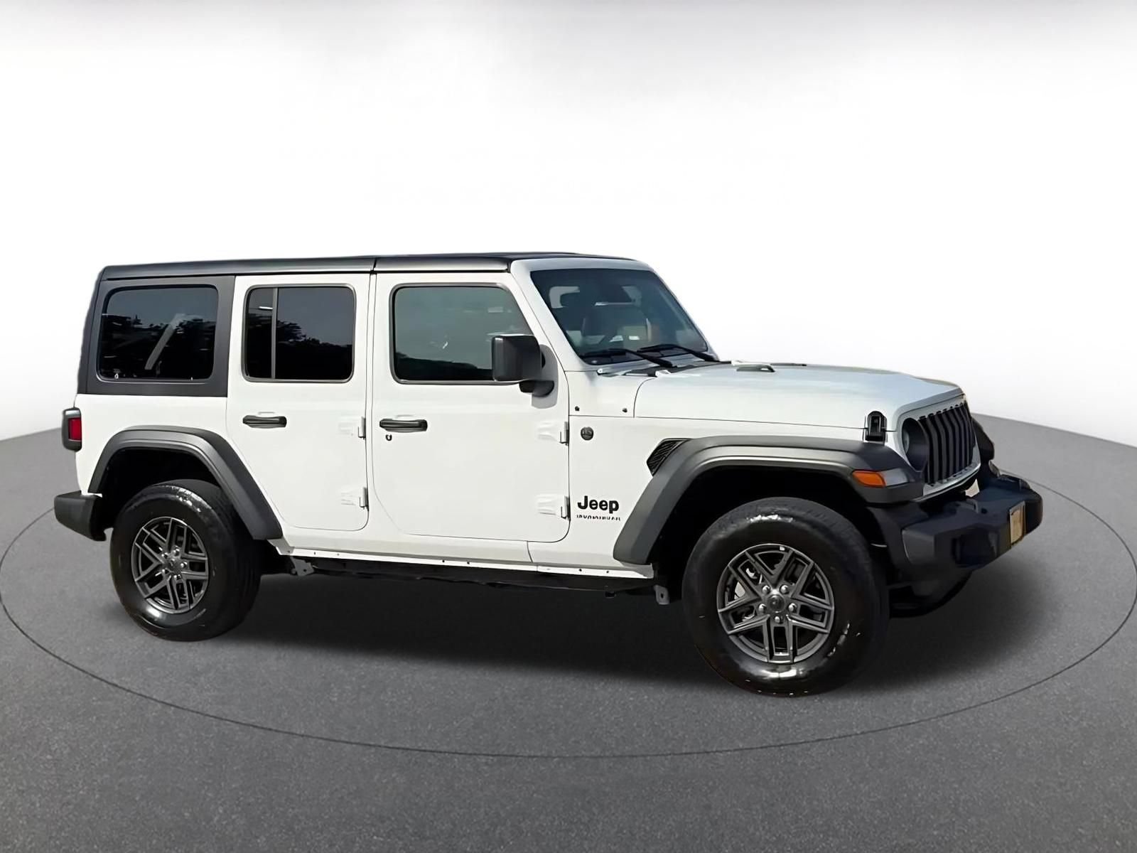 Thumbnail: 2025 Jeep Wrangler - 16