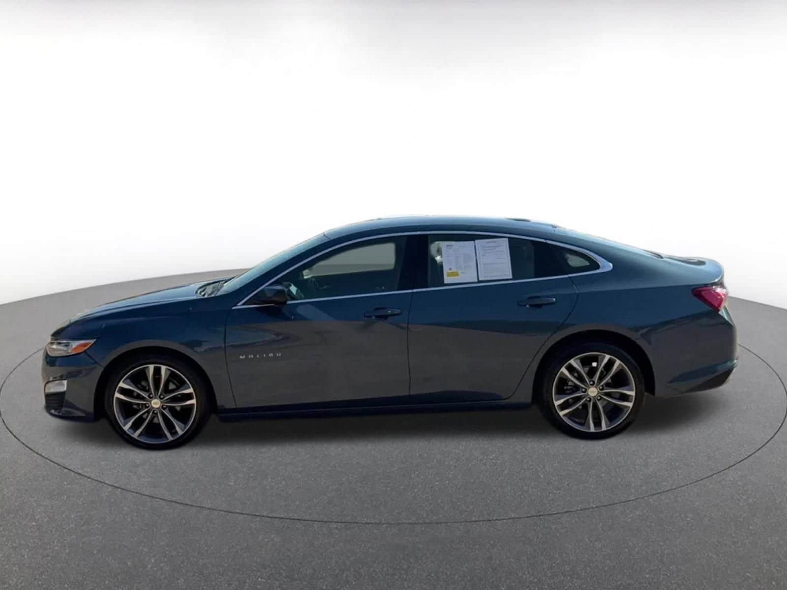 Thumbnail: 2024 Chevrolet Malibu - 9