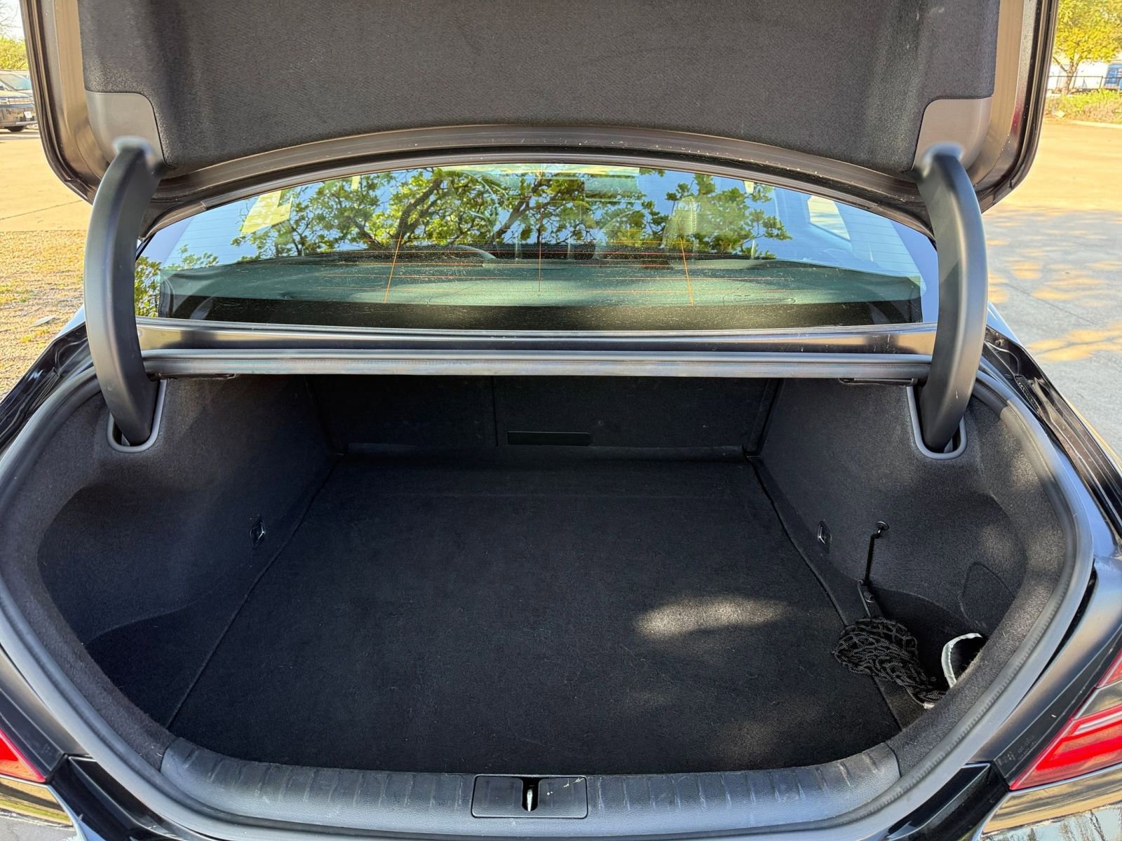 Thumbnail: 2025 Genesis G70 - 33