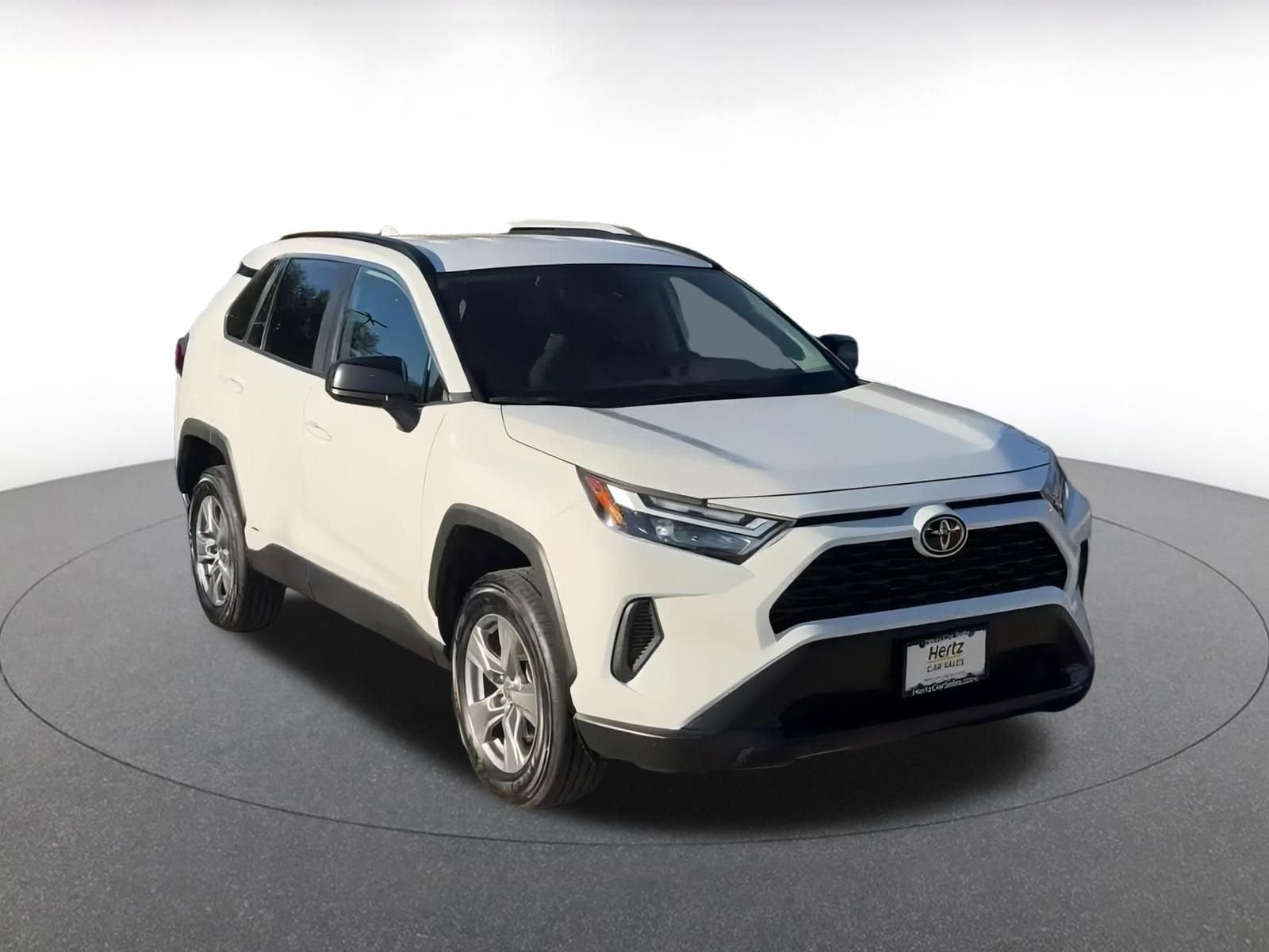 Thumbnail: 2025 Toyota RAV4 - 3