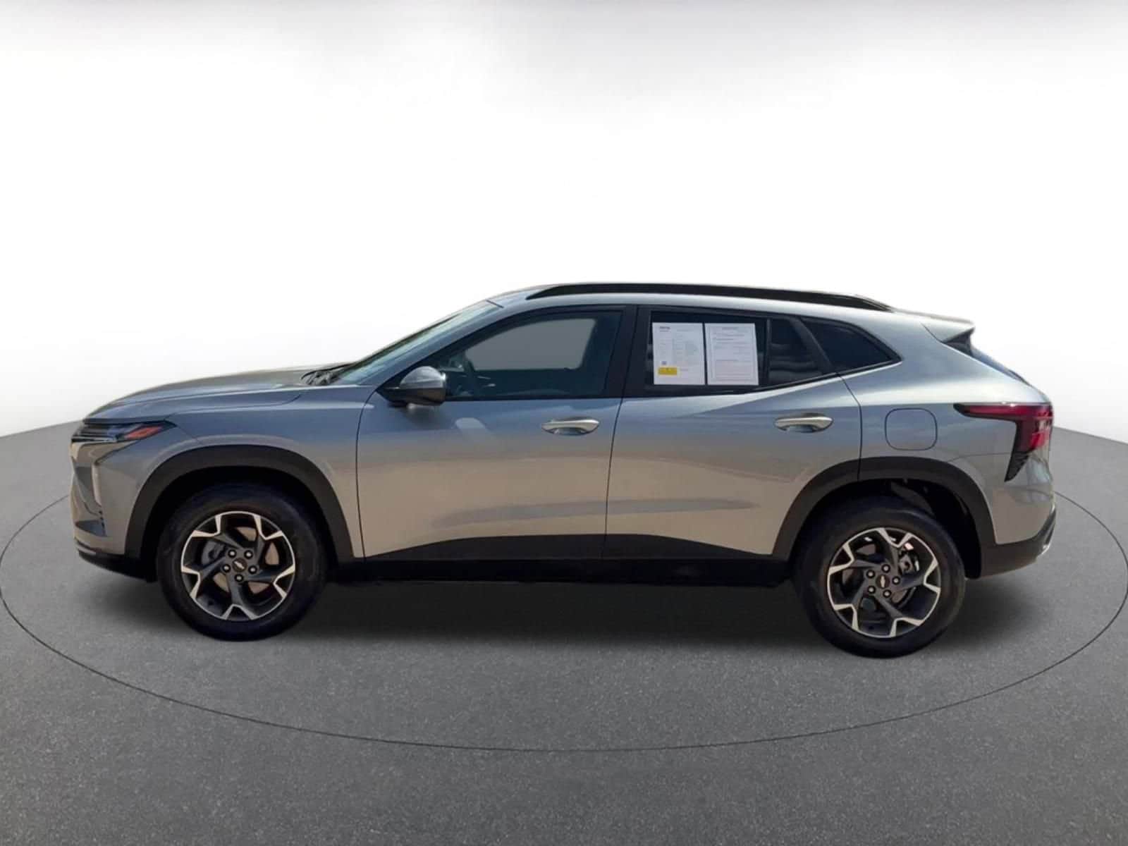 Thumbnail: 2025 Chevrolet Trax - 9