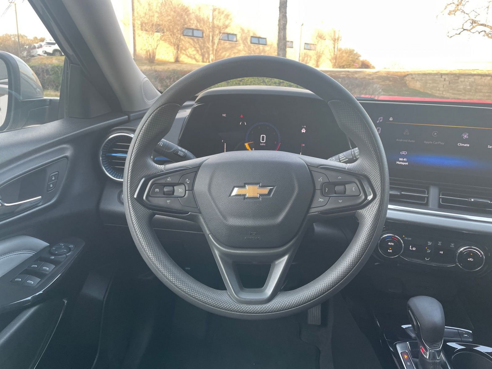 Thumbnail: 2025 Chevrolet Trax - 30