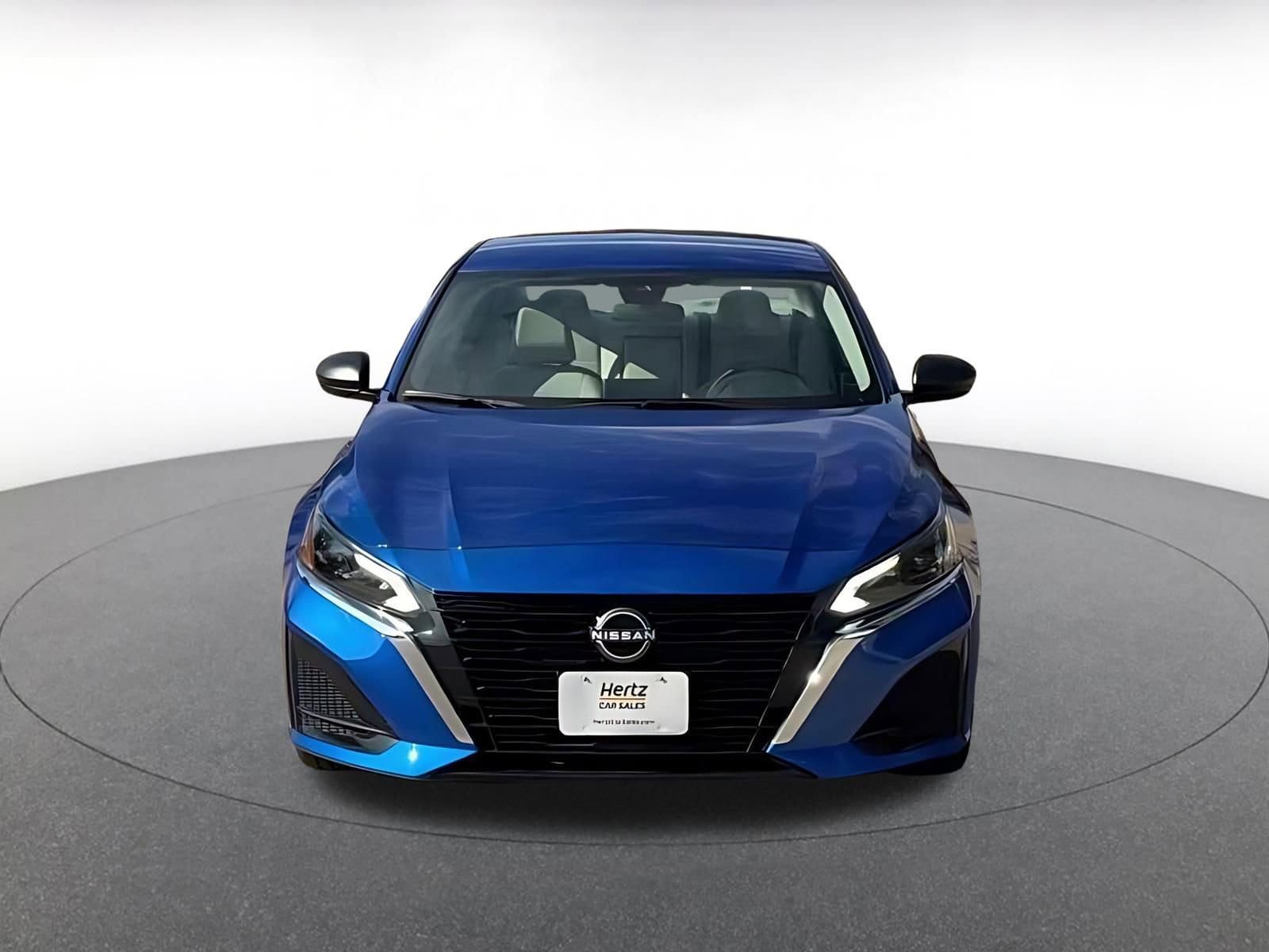 Thumbnail: 2025 Nissan Altima - 4