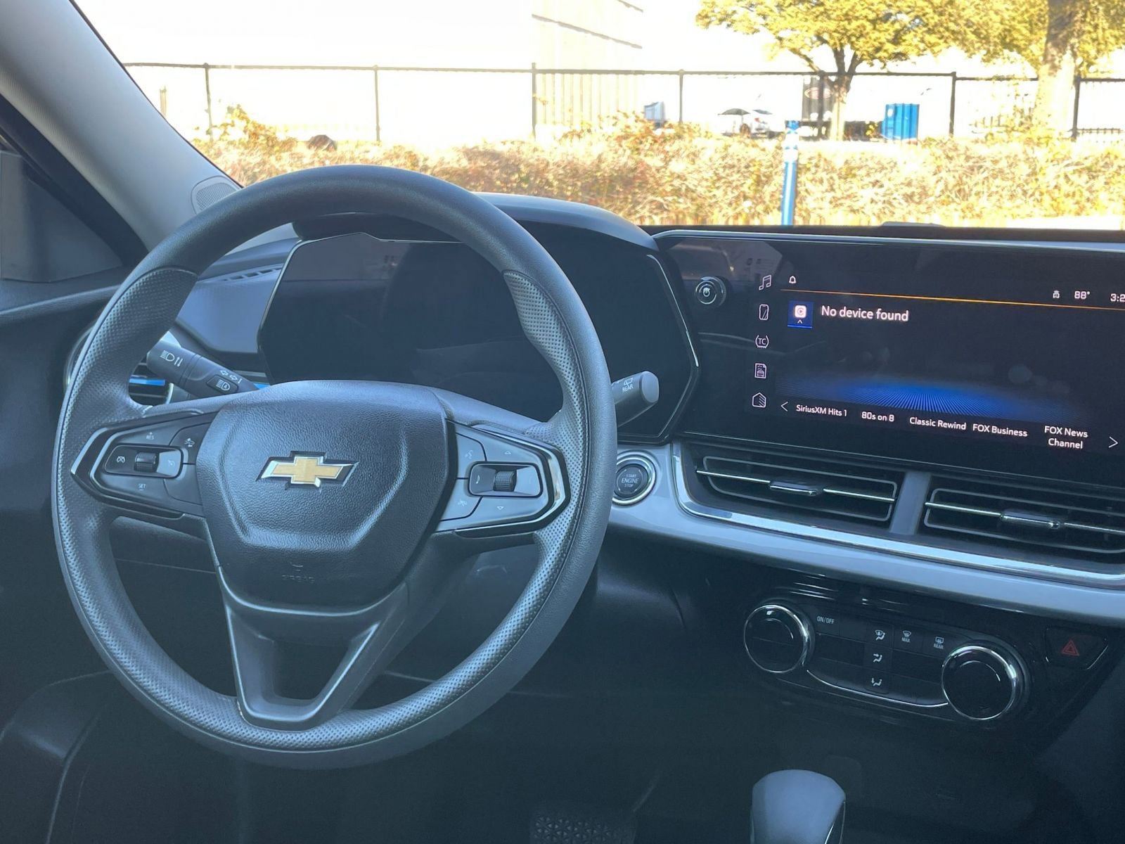 Thumbnail: 2025 Chevrolet Trax - 34