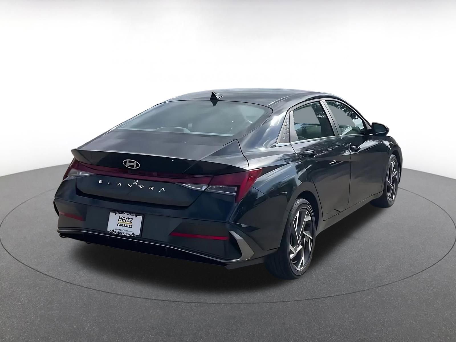 Thumbnail: 2025 Hyundai Elantra - 14