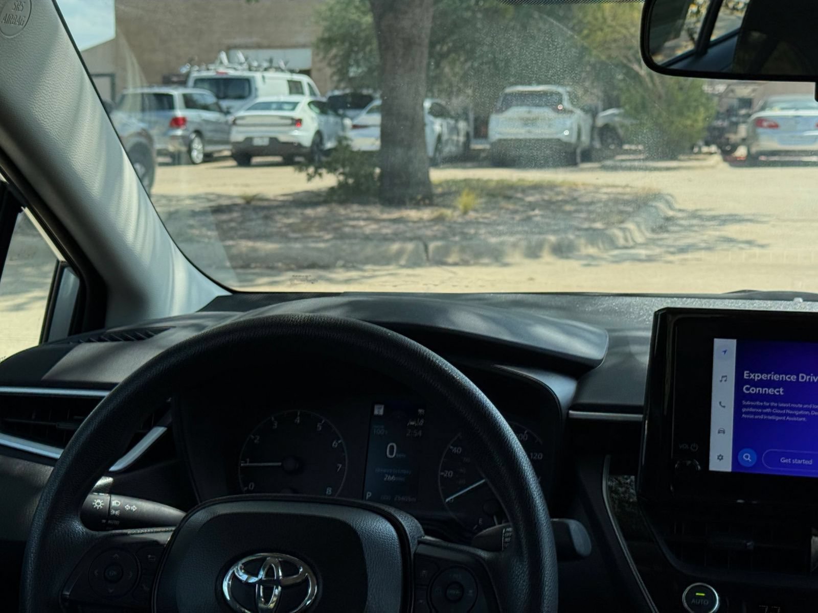 Thumbnail: 2025 Toyota Corolla - 33