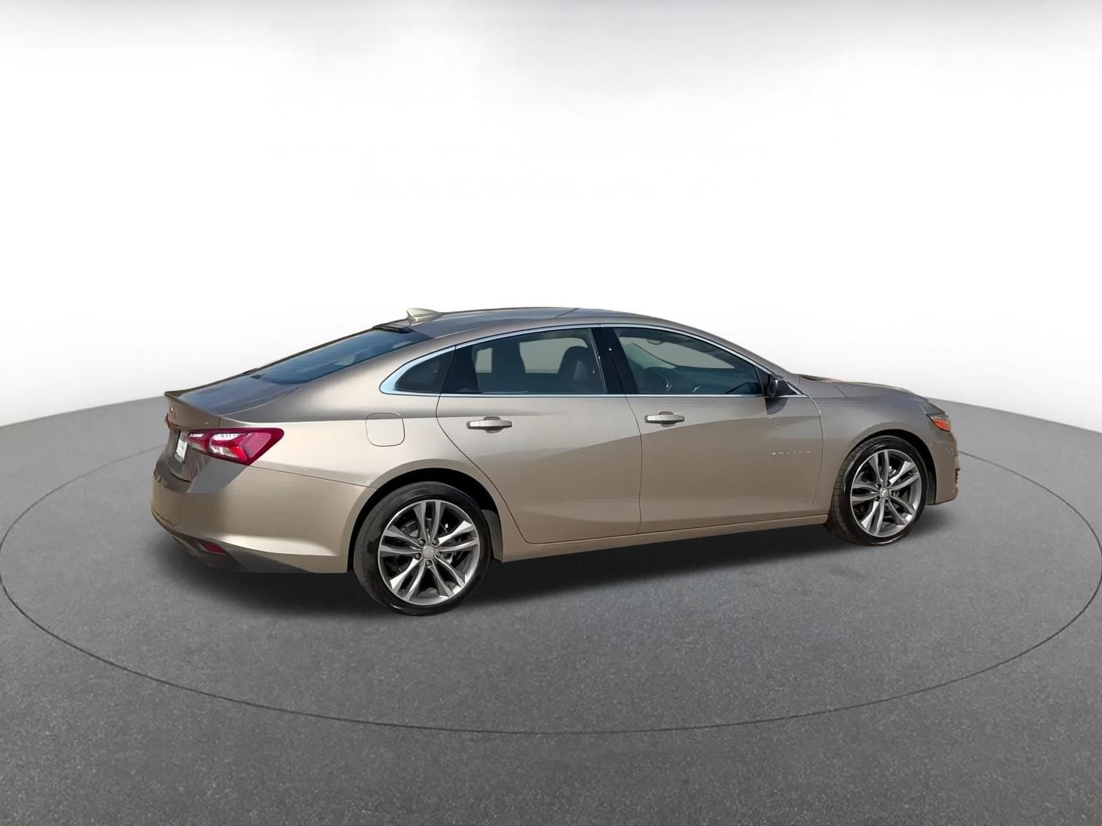 Thumbnail: 2024 Chevrolet Malibu - 15