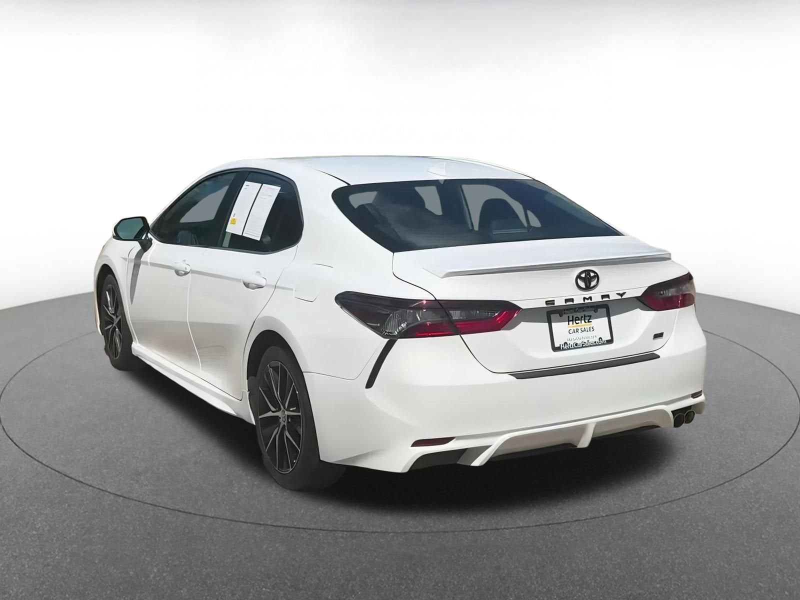 2022 Toyota Camry SE 11