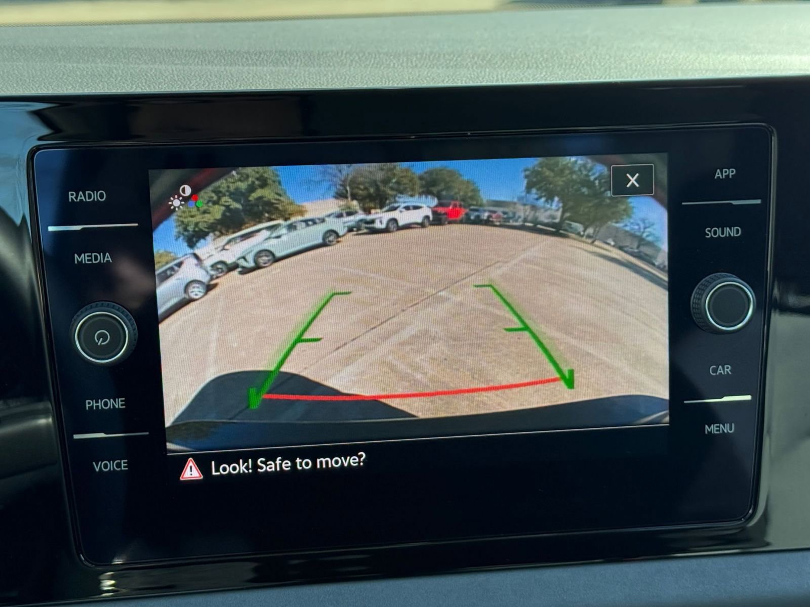 Thumbnail: 2025 Volkswagen Jetta - 18