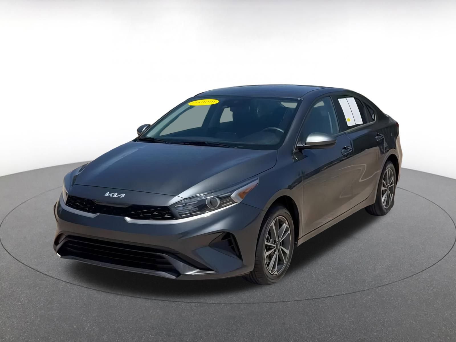 Thumbnail: 2024 Kia Forte - 7