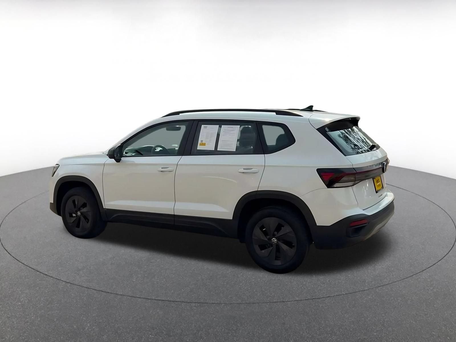 Thumbnail: 2026 Volkswagen Taos - 8