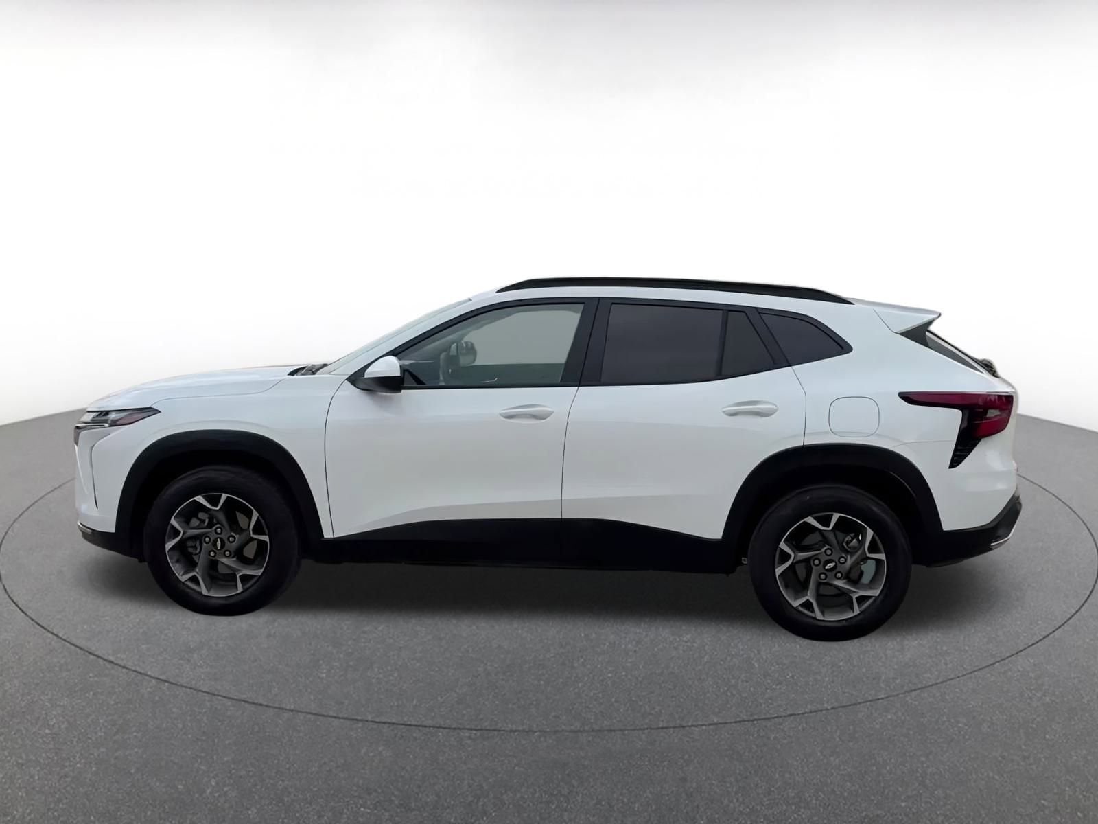 Thumbnail: 2025 Chevrolet Trax - 10