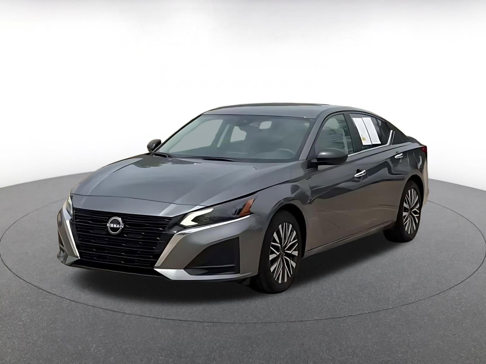 Thumbnail: 2025 Nissan Altima - 7