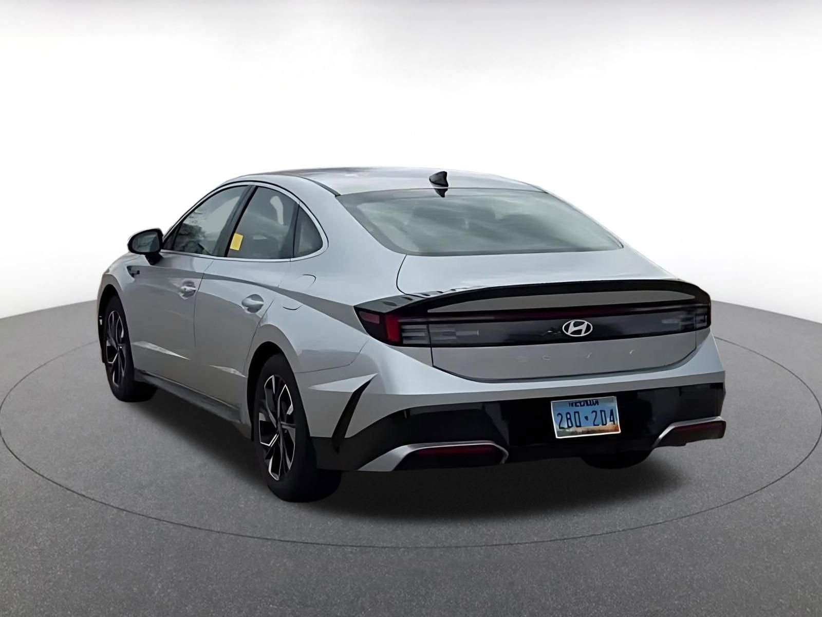 Thumbnail: 2025 Hyundai Sonata - 4