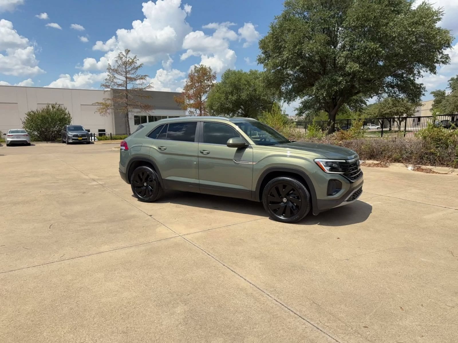 Thumbnail: 2026 Volkswagen Atlas - 2
