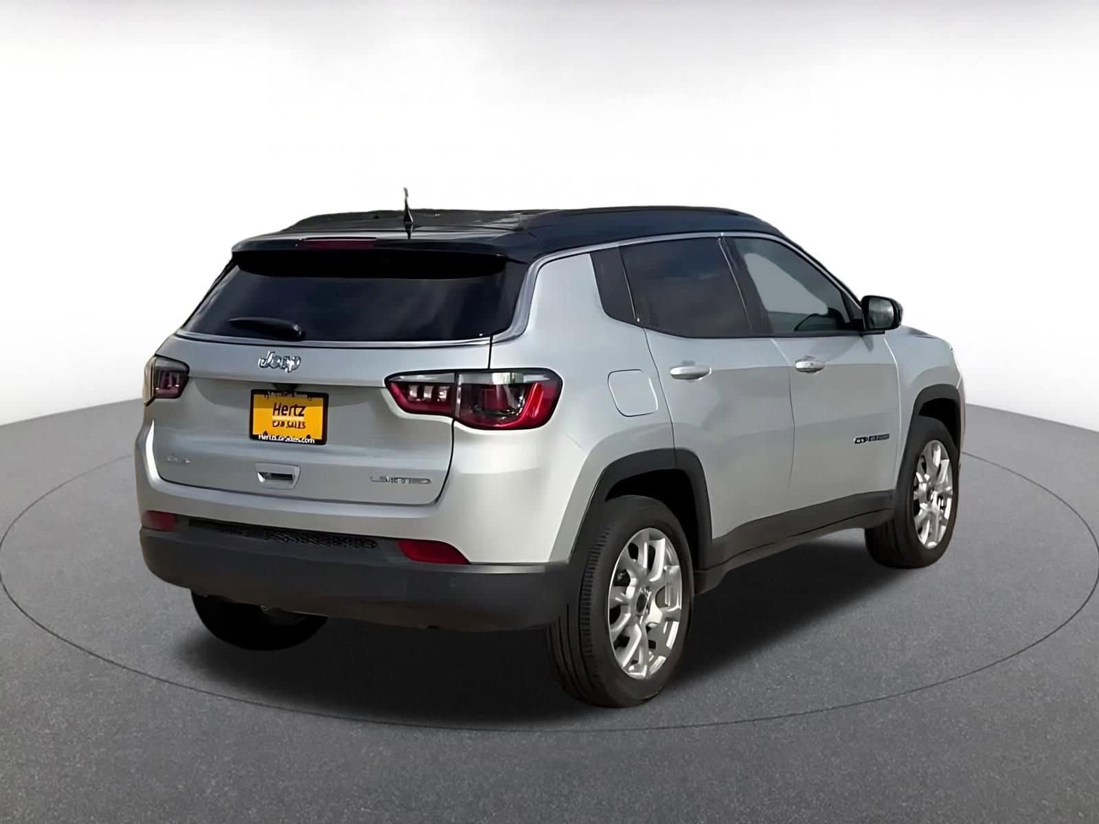 Thumbnail: 2025 Jeep Compass - 15