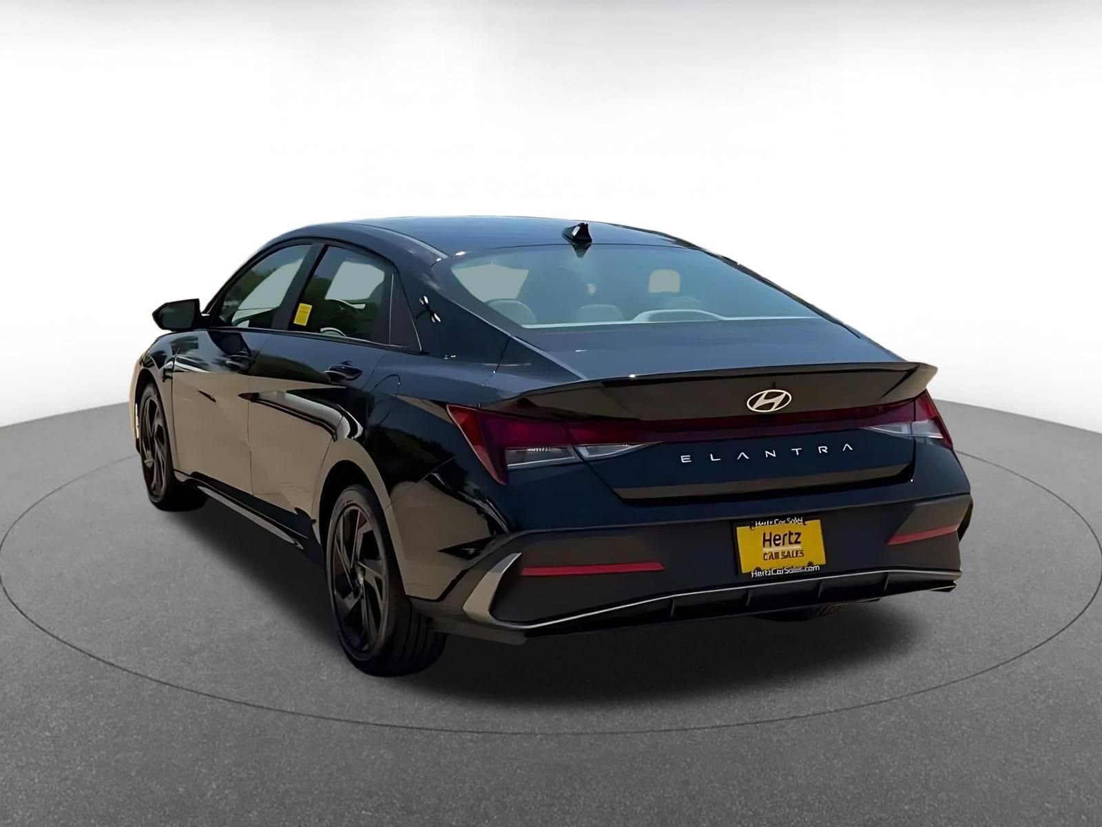 Thumbnail: 2026 Hyundai Elantra - 9