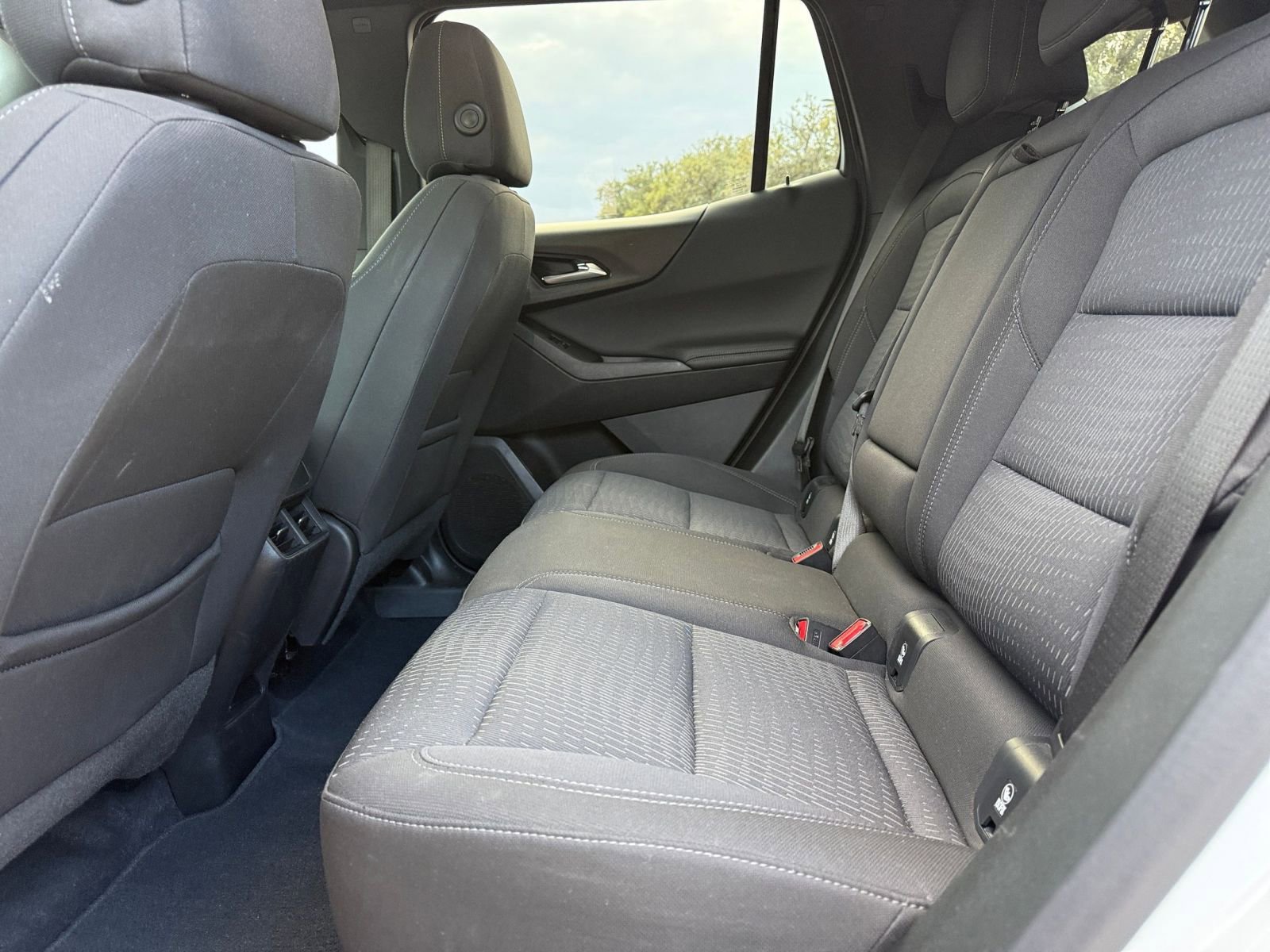 Thumbnail: 2025 Chevrolet Equinox - 25