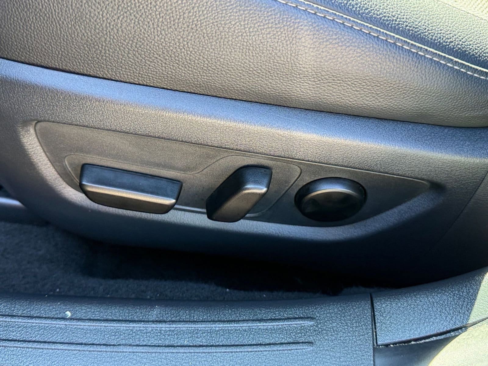 Thumbnail: 2025 Mazda CX-50 - 23