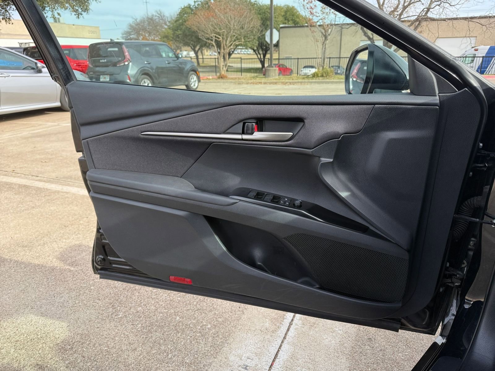 Thumbnail: 2025 Toyota Camry - 21