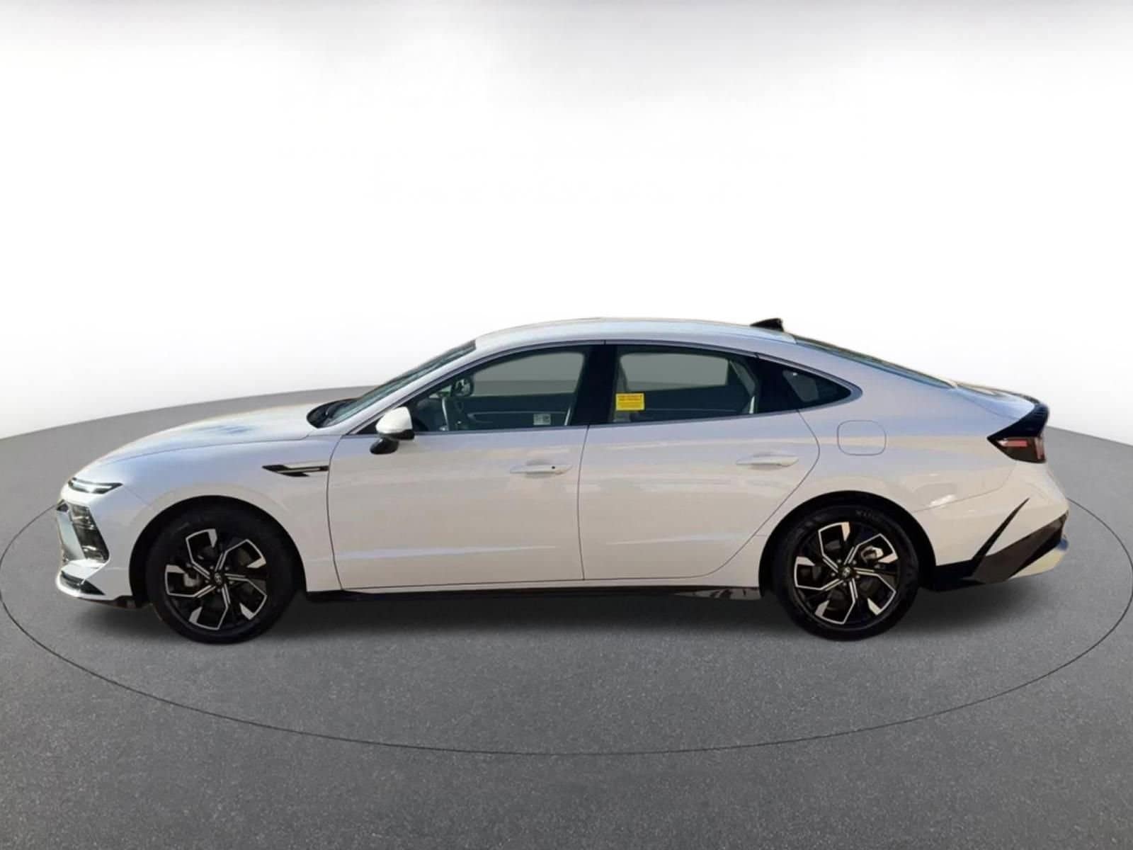 Thumbnail: 2025 Hyundai Sonata - 9