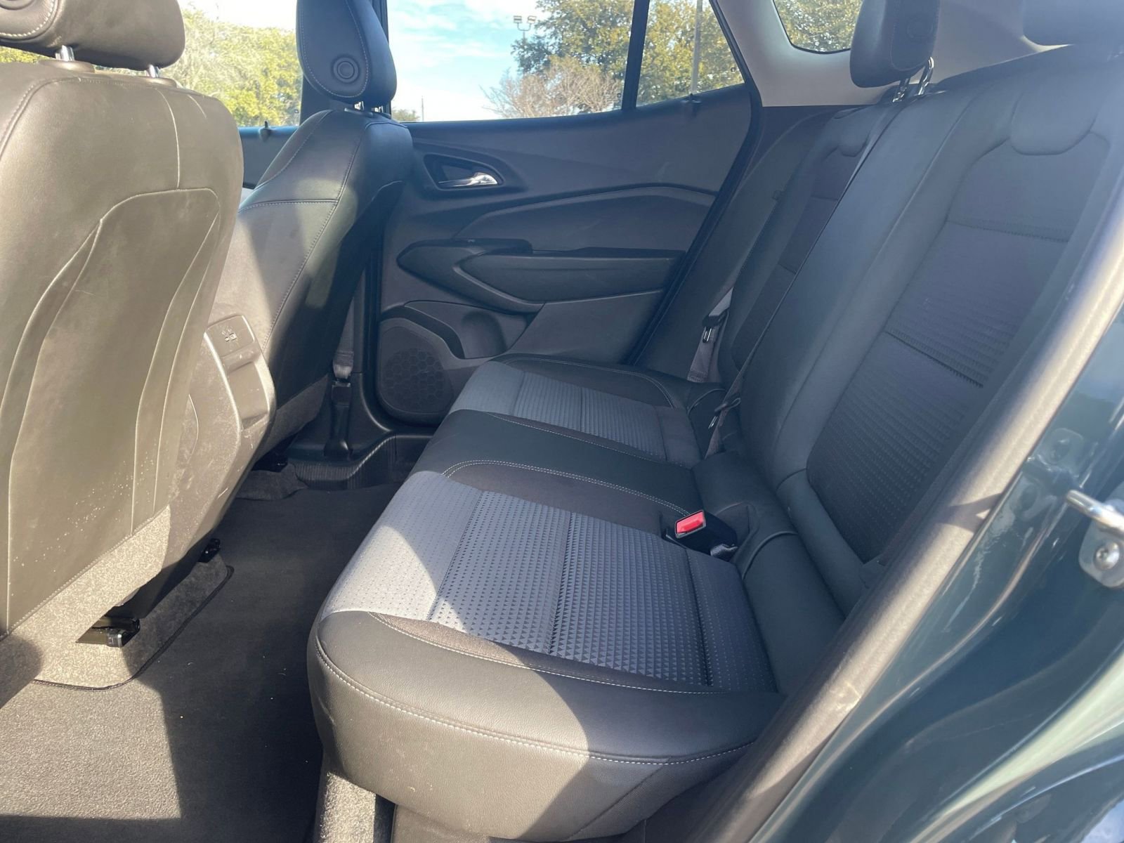 Thumbnail: 2025 Chevrolet Trax - 28