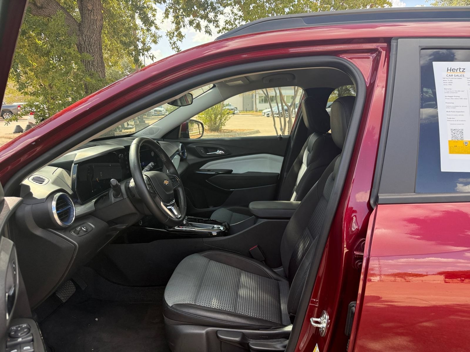 Thumbnail: 2025 Chevrolet Trax - 27