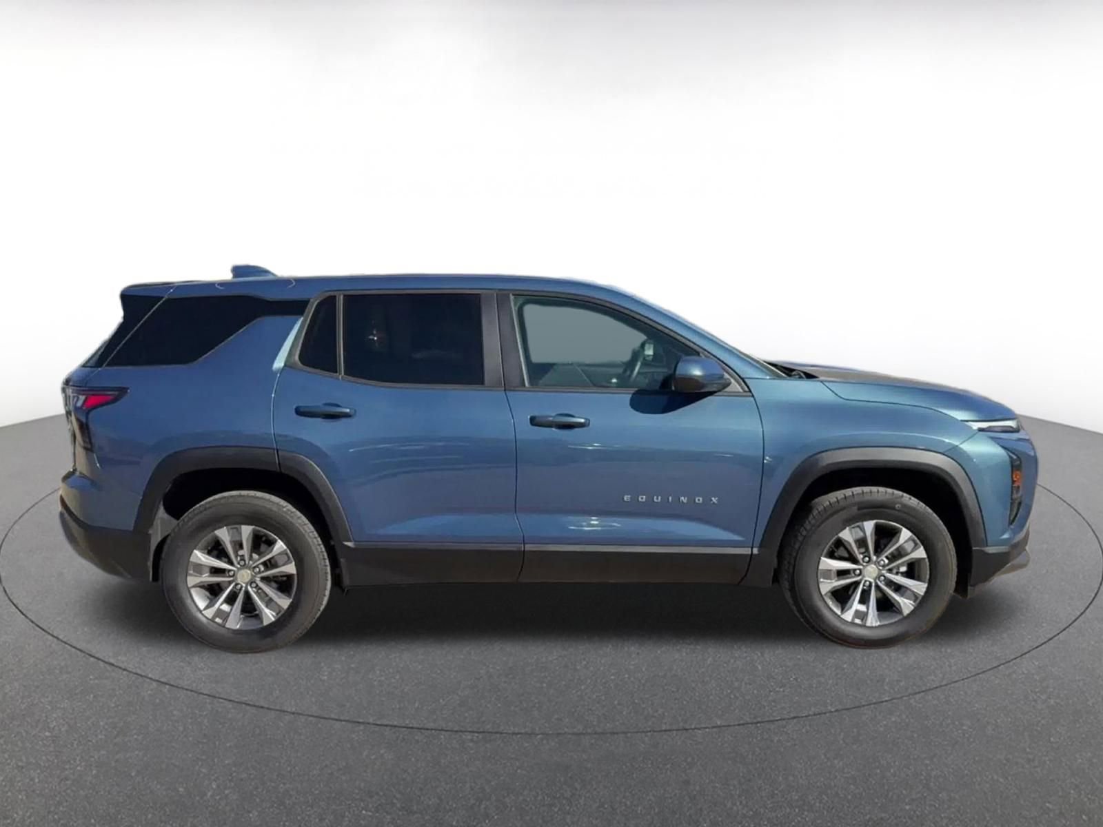 Thumbnail: 2025 Chevrolet Equinox - 16