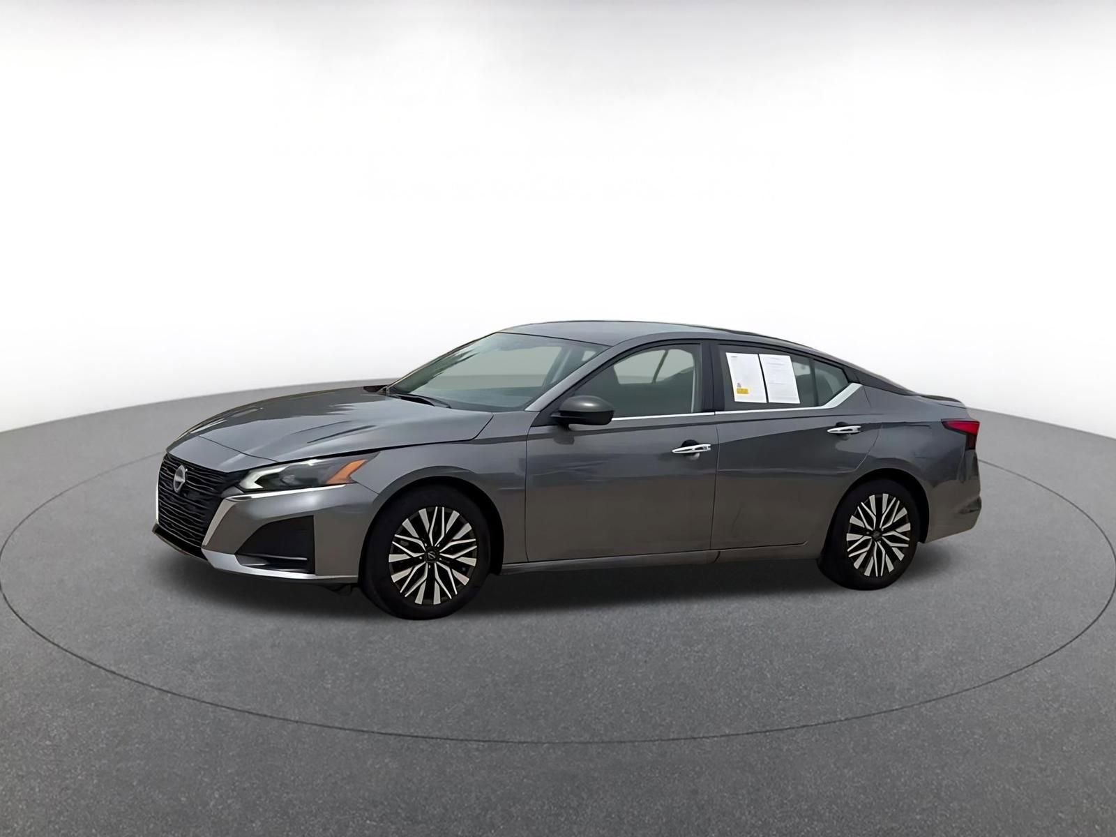 Thumbnail: 2025 Nissan Altima - 8