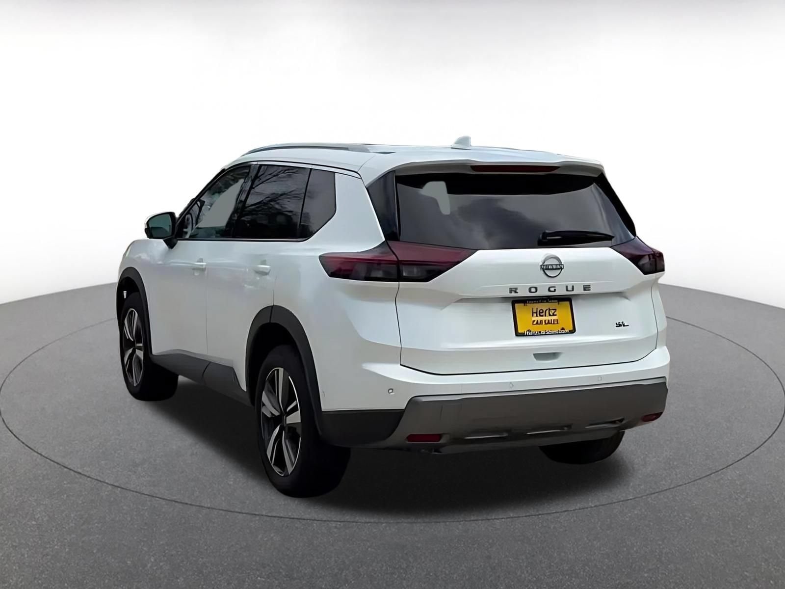 Thumbnail: 2026 Nissan Rogue - 10